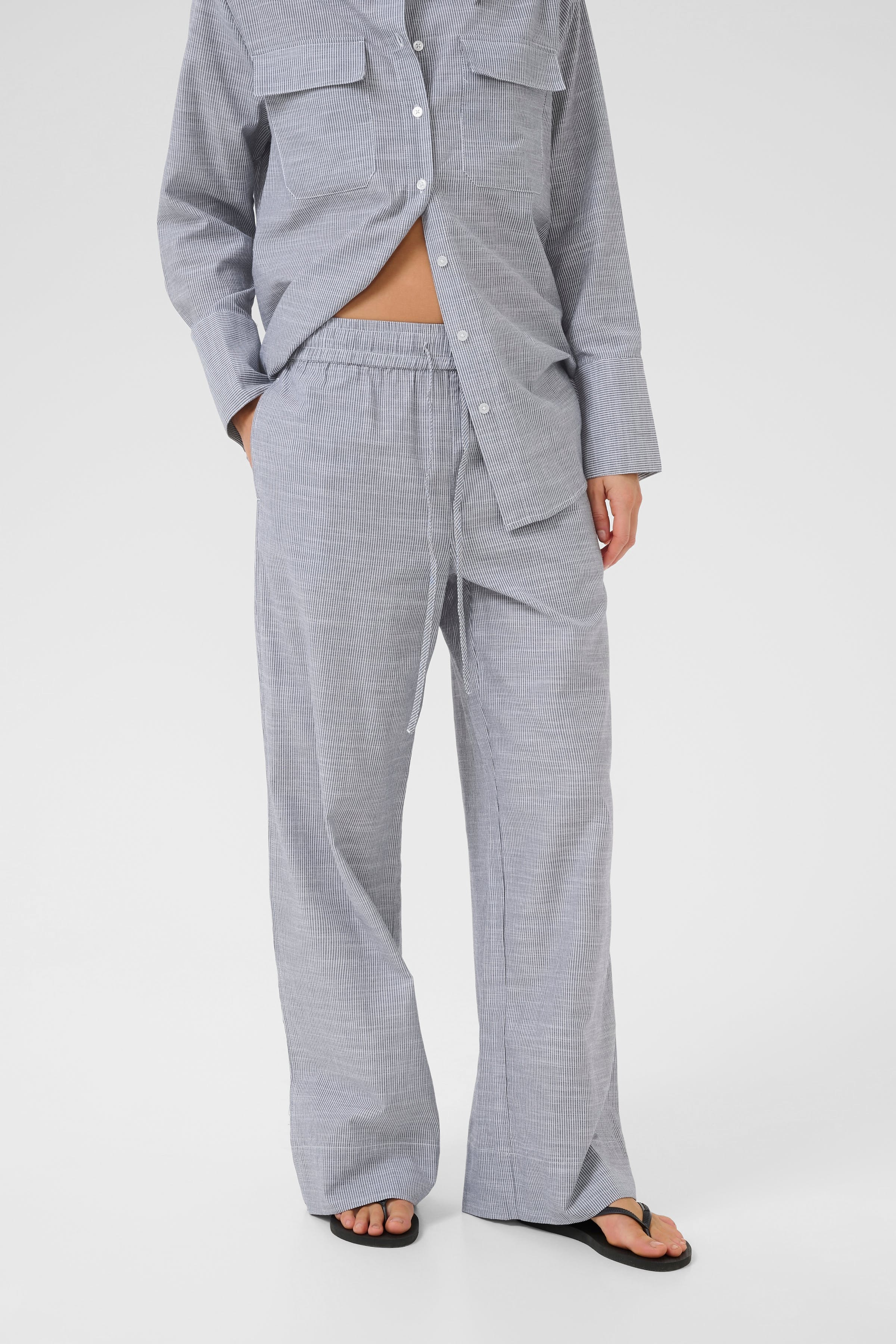 SkyeMW Trousers LOOKBOOK FRONT 10704723-107529