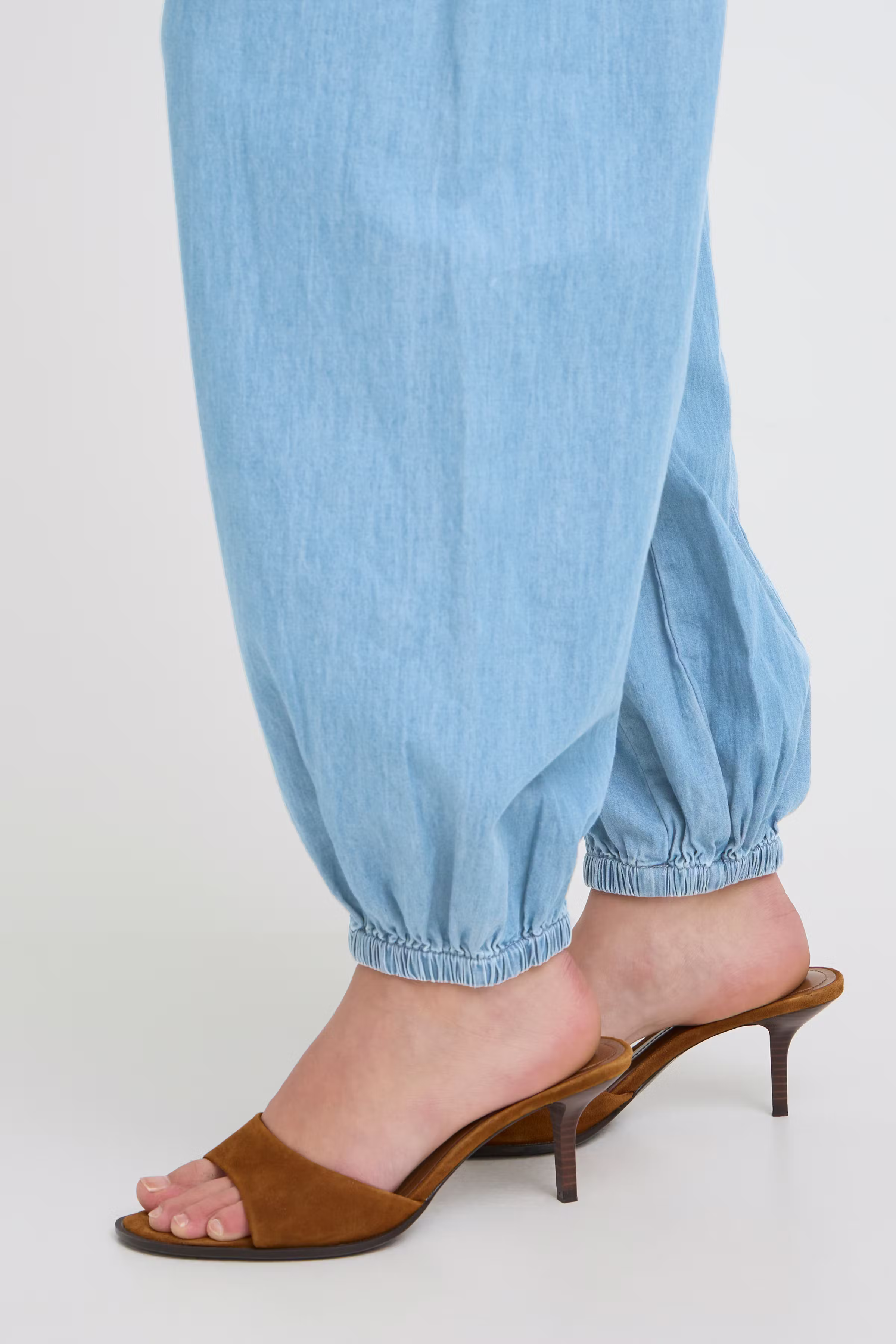 PZJILL Trousers LOOKBOOK DETAIL 50200327-200008