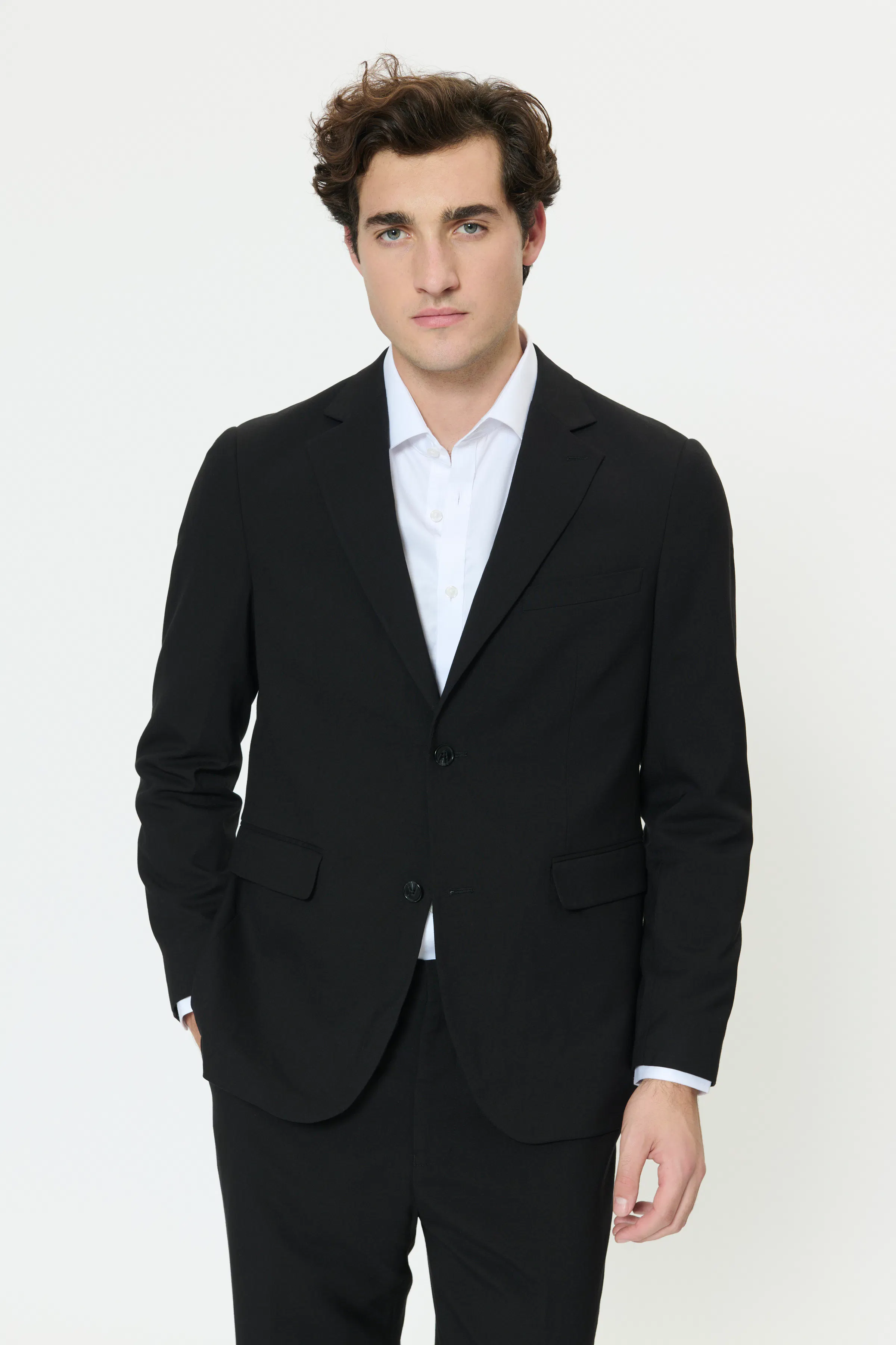 MAcharles Blazer LOOKBOOK FRONT 30208978-300275