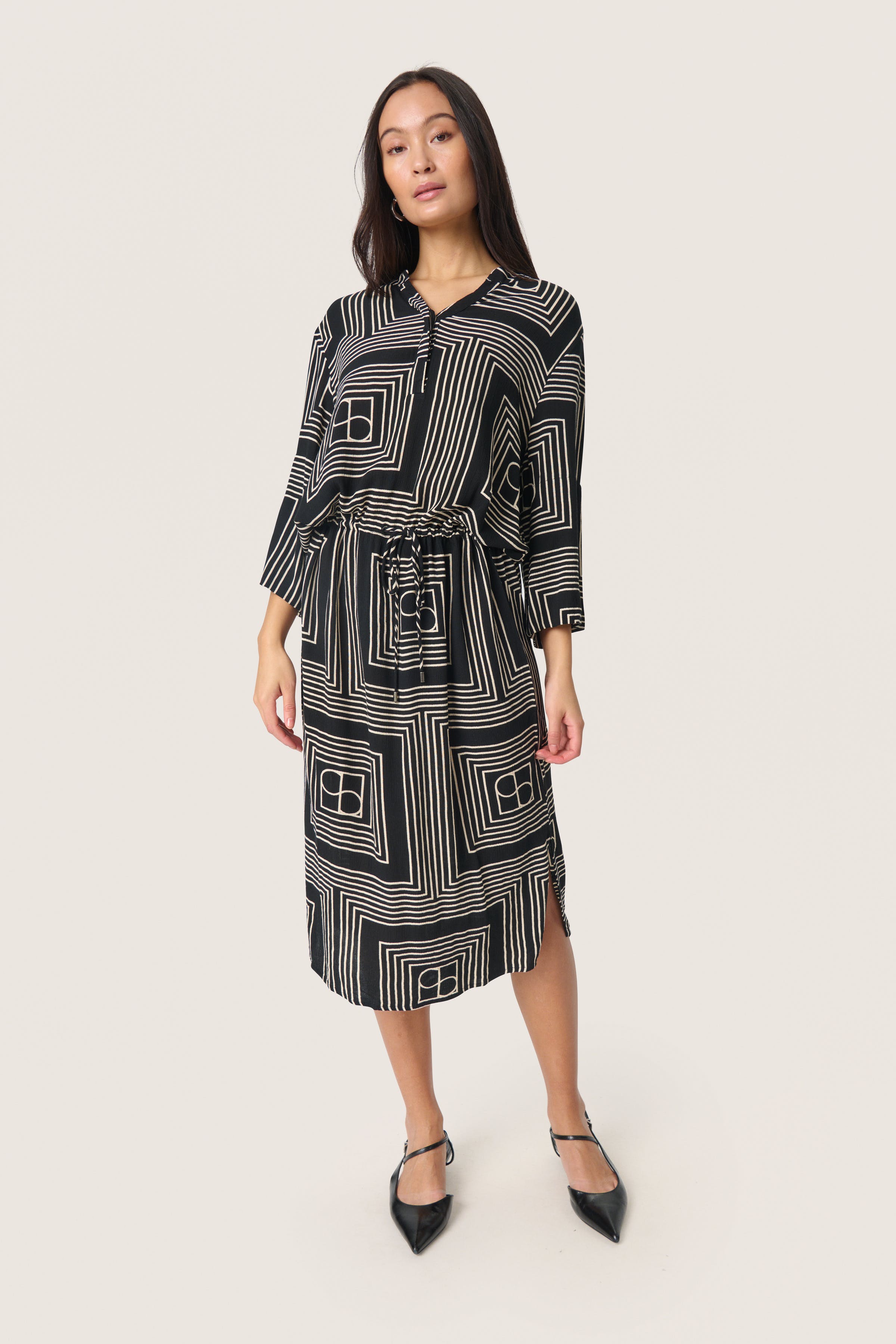 Zaya Dress LOOKBOOK FRONT 30403113-303940