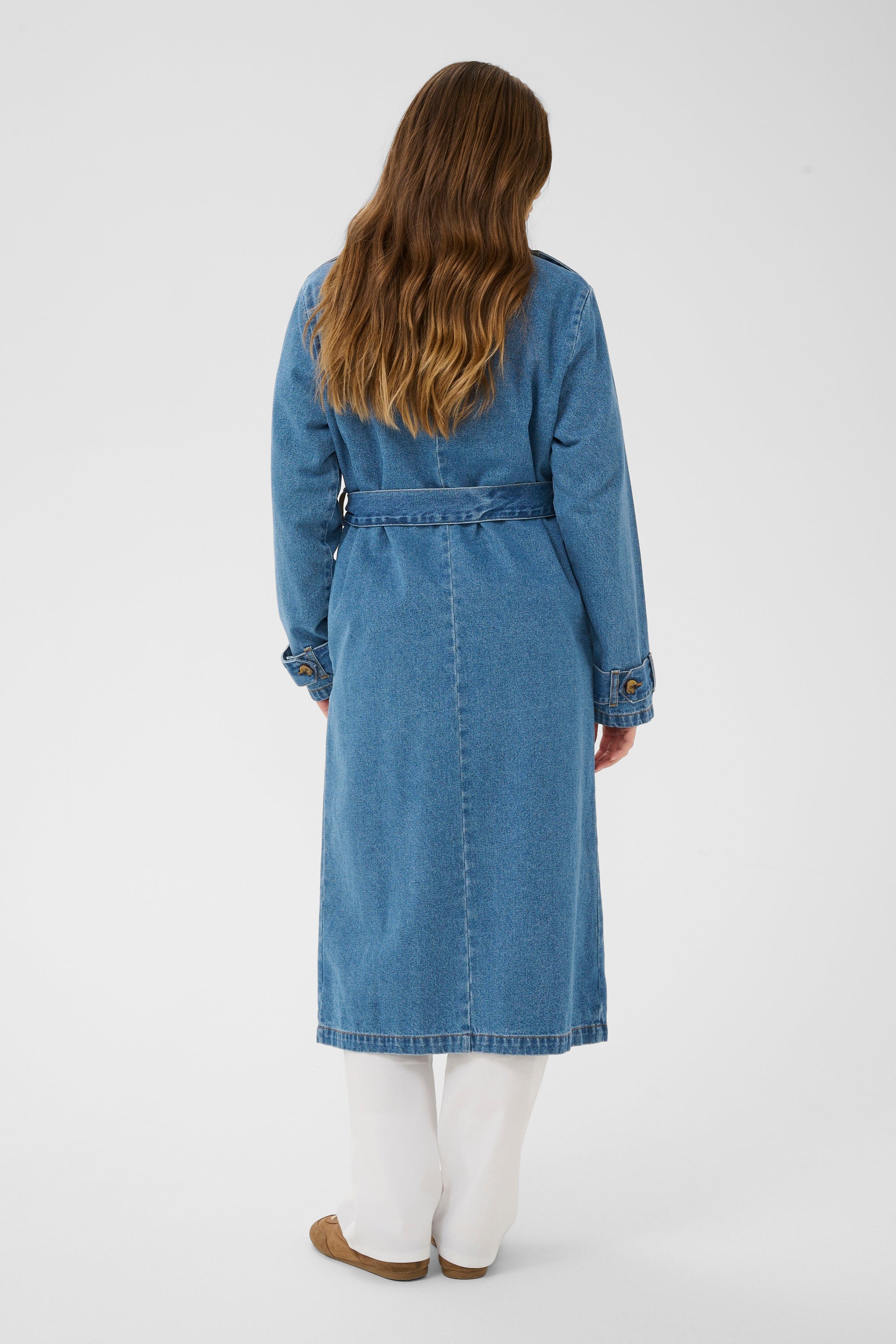 CRMika Denim Trenchcoat LOOKBOOK BACK 10612369-104047