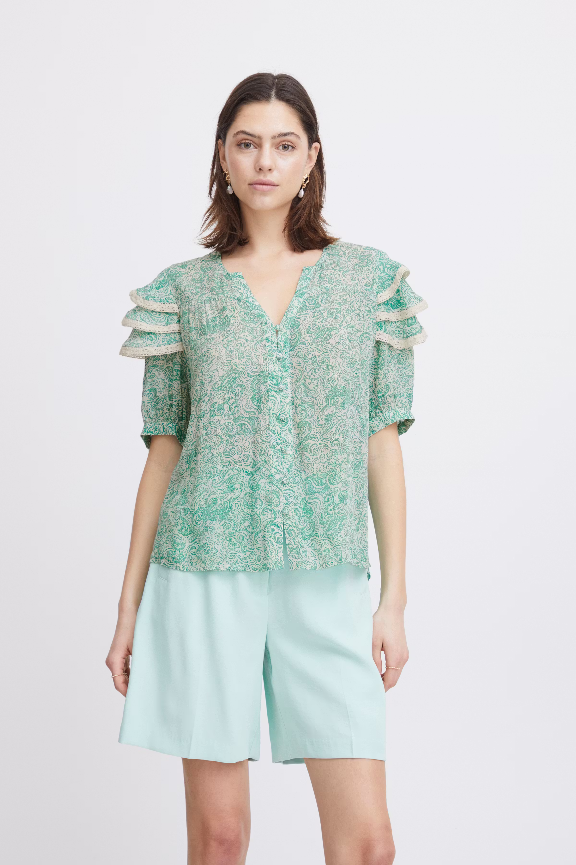 IRLIVOU Hemd LOOKBOOK FRONT 20120775-202884