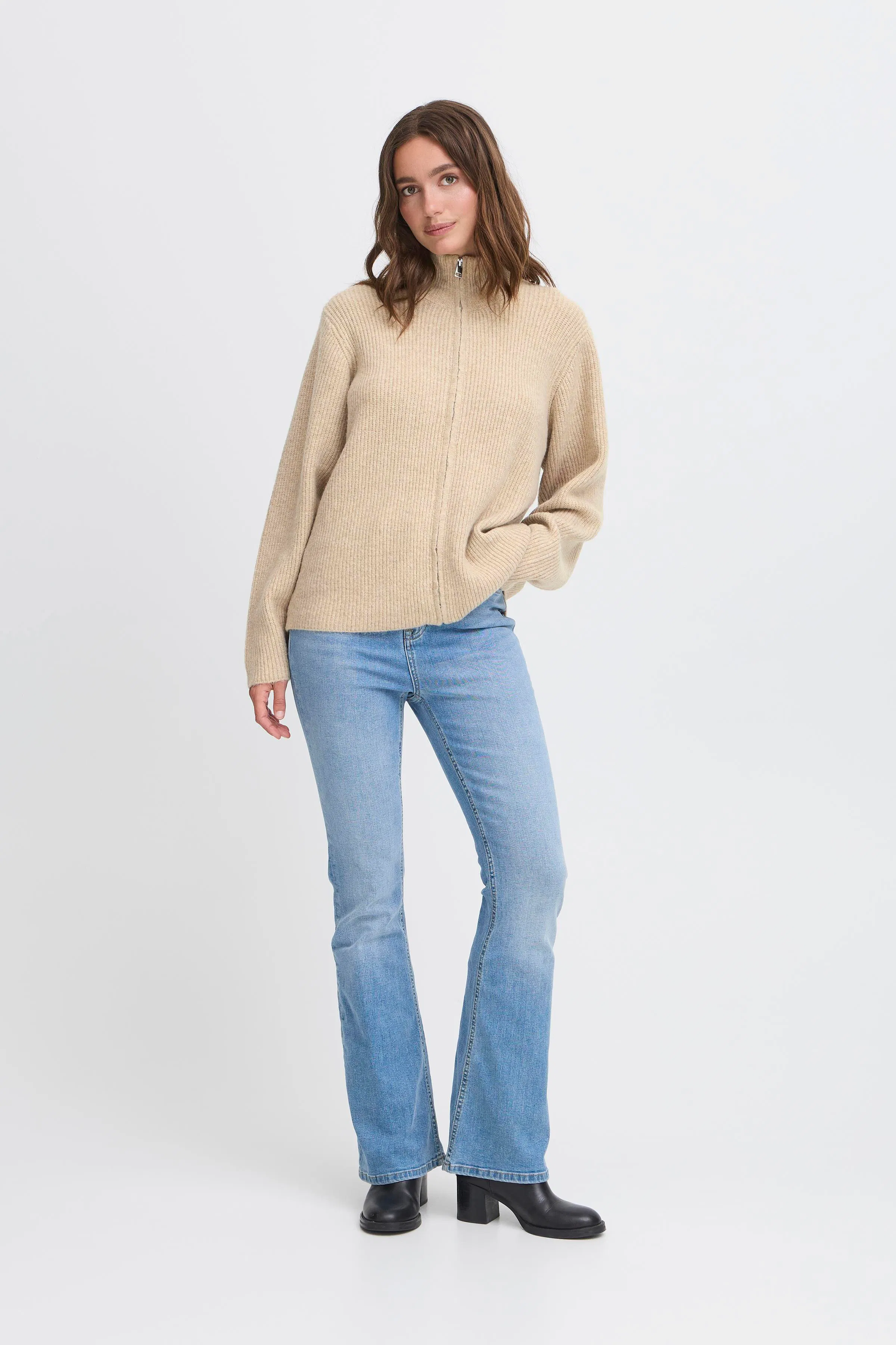 IHDUCIE Cardigan LOOKBOOK FRONT 20124198-1304011