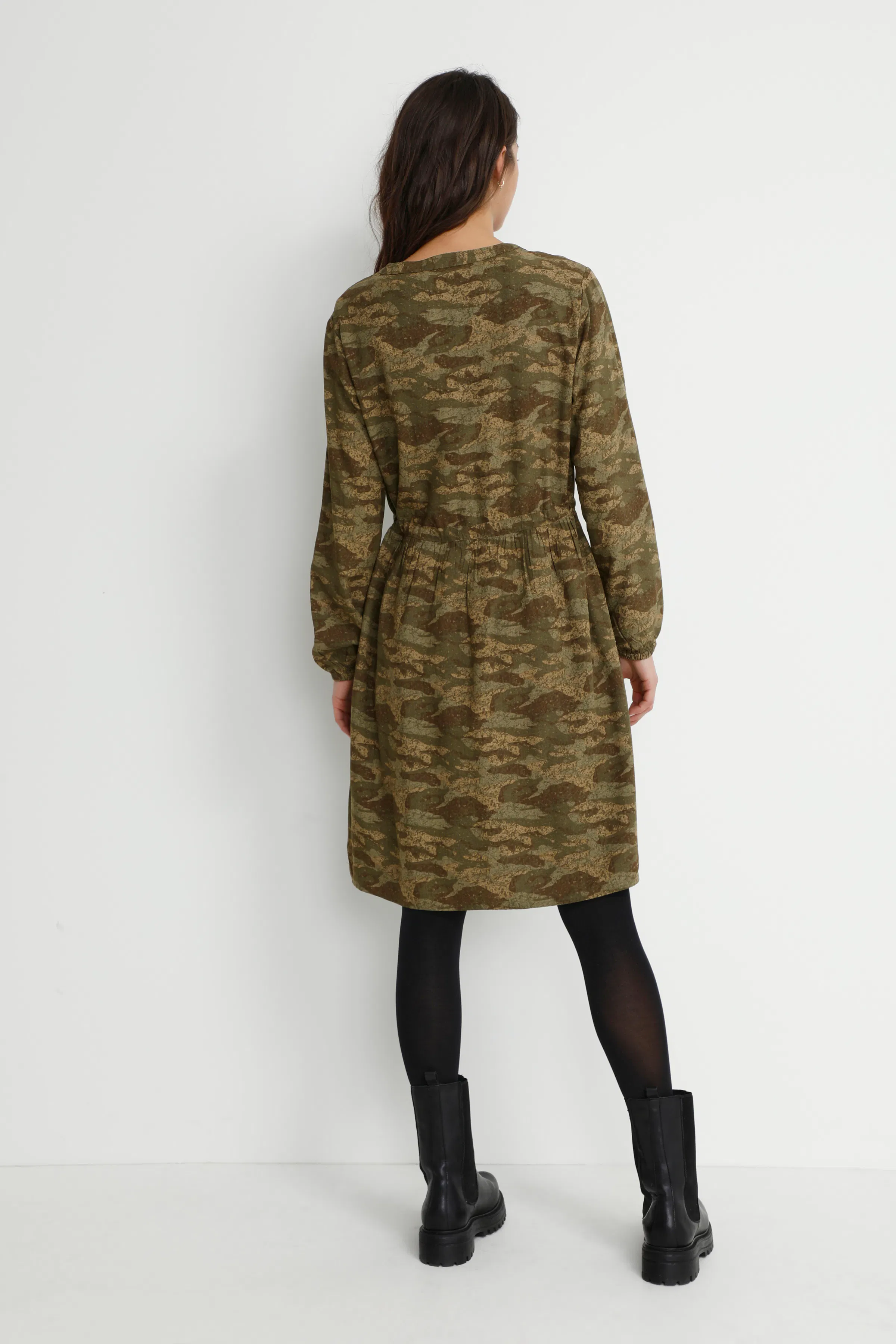 CRVimma Kjole LOOKBOOK BACK 10610671-103391