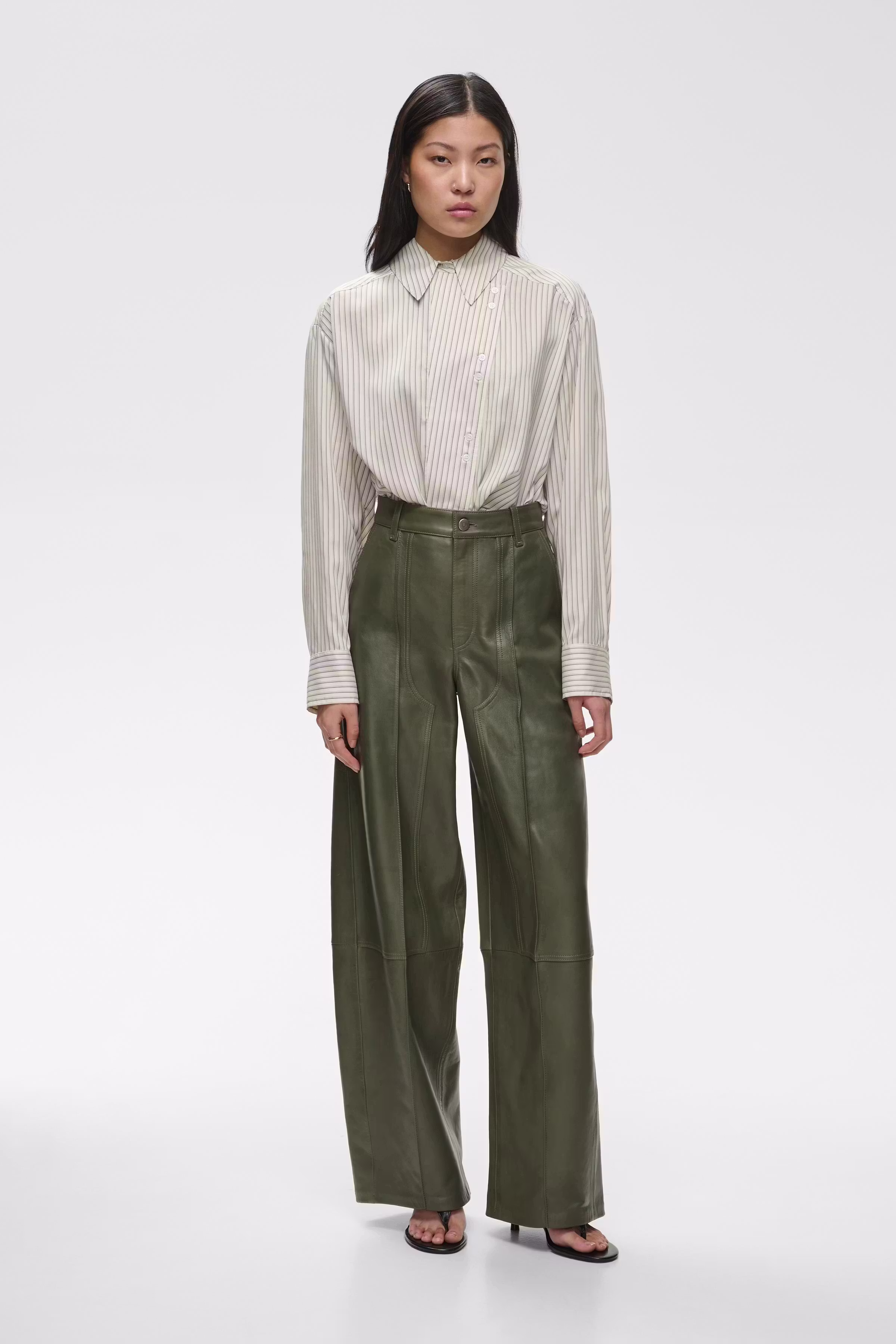 IOLESLIE Trousers LOOKBOOK FRONT 30600691-GR533