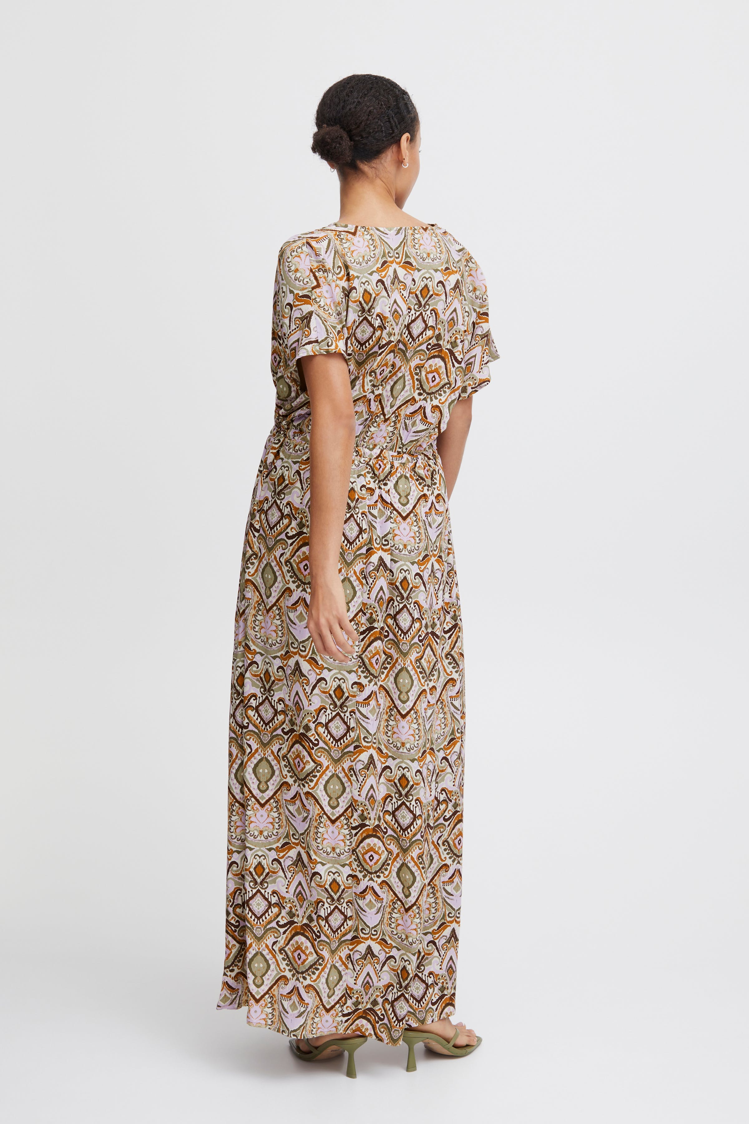 BYMMJOELLA Jurk LOOKBOOK BACK 20814534-202952