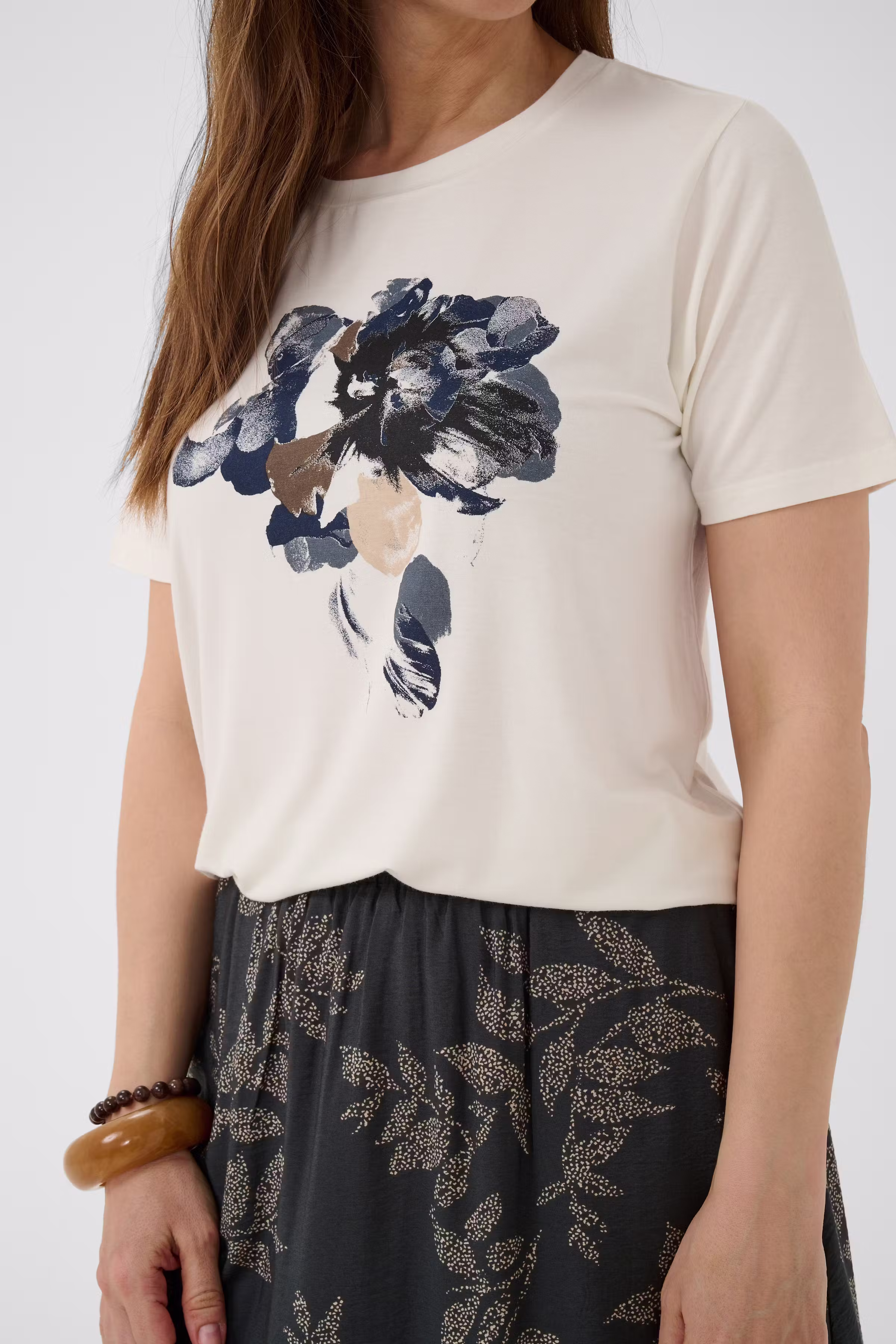BPleona T-shirt LOOKBOOK DETAIL 40200018-109986