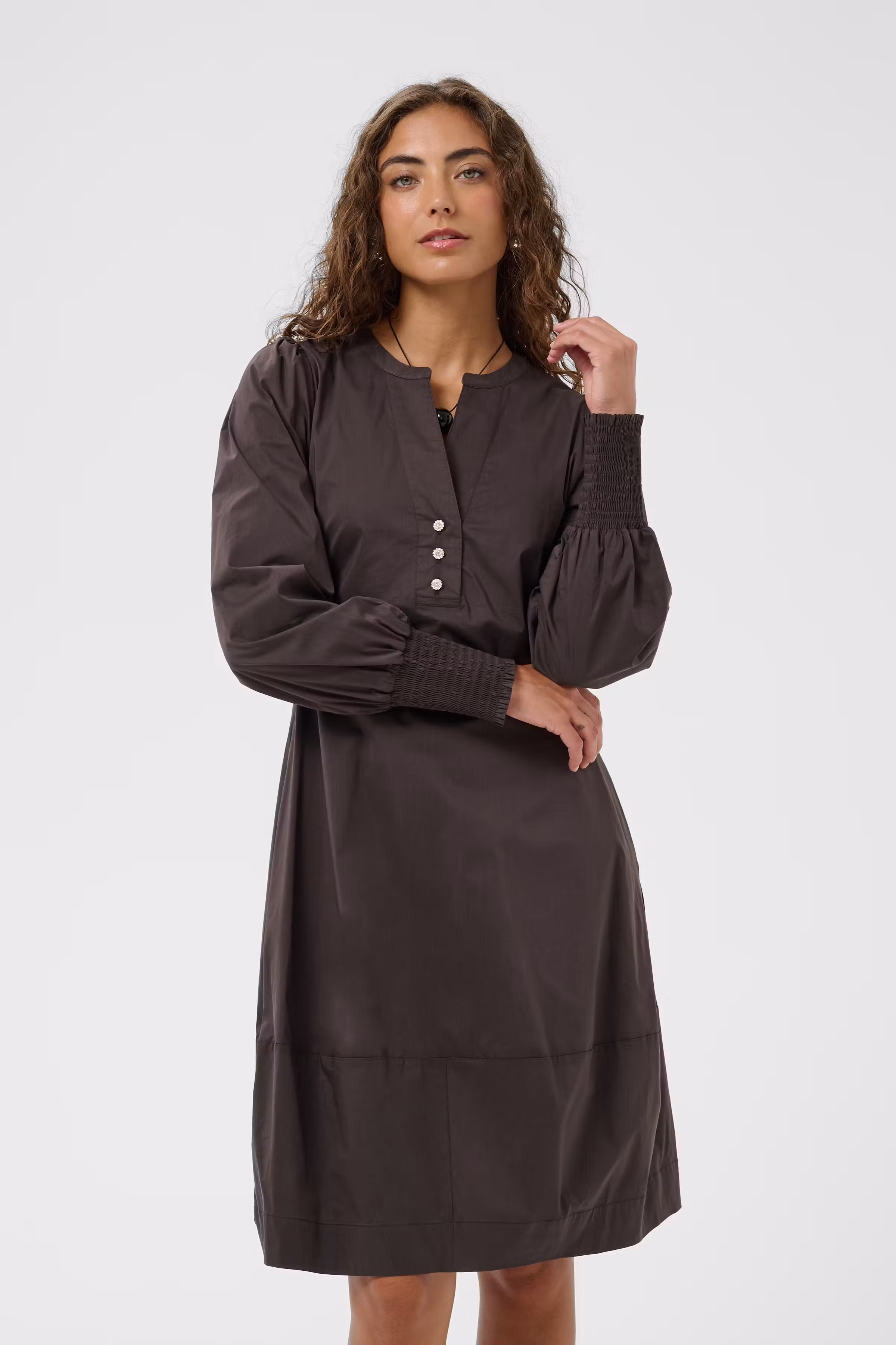 CUloretta Kjole LOOKBOOK FRONT 50112833-190712