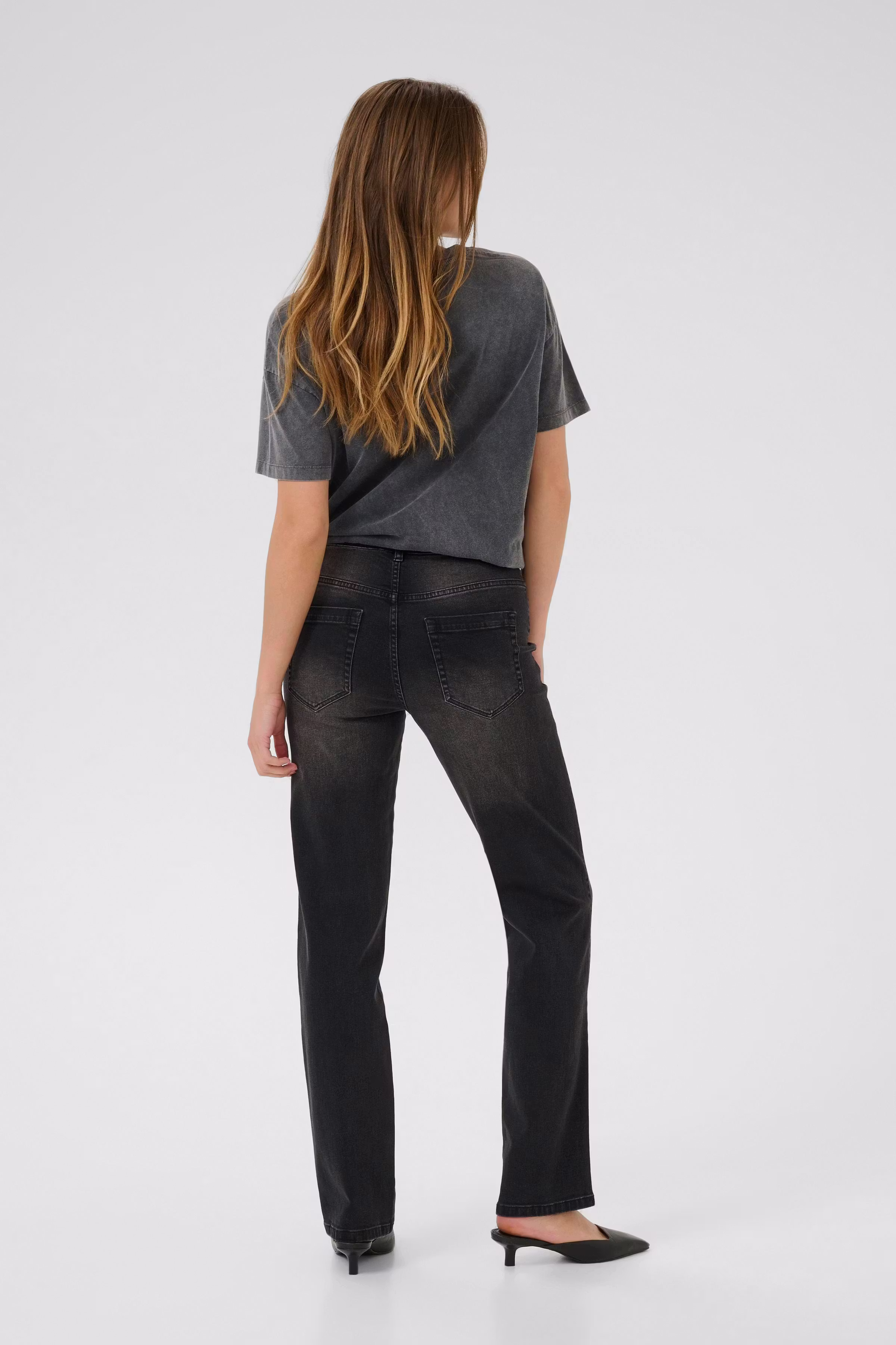 KAmaris Jeans LOOKBOOK BACK 10510727-108261