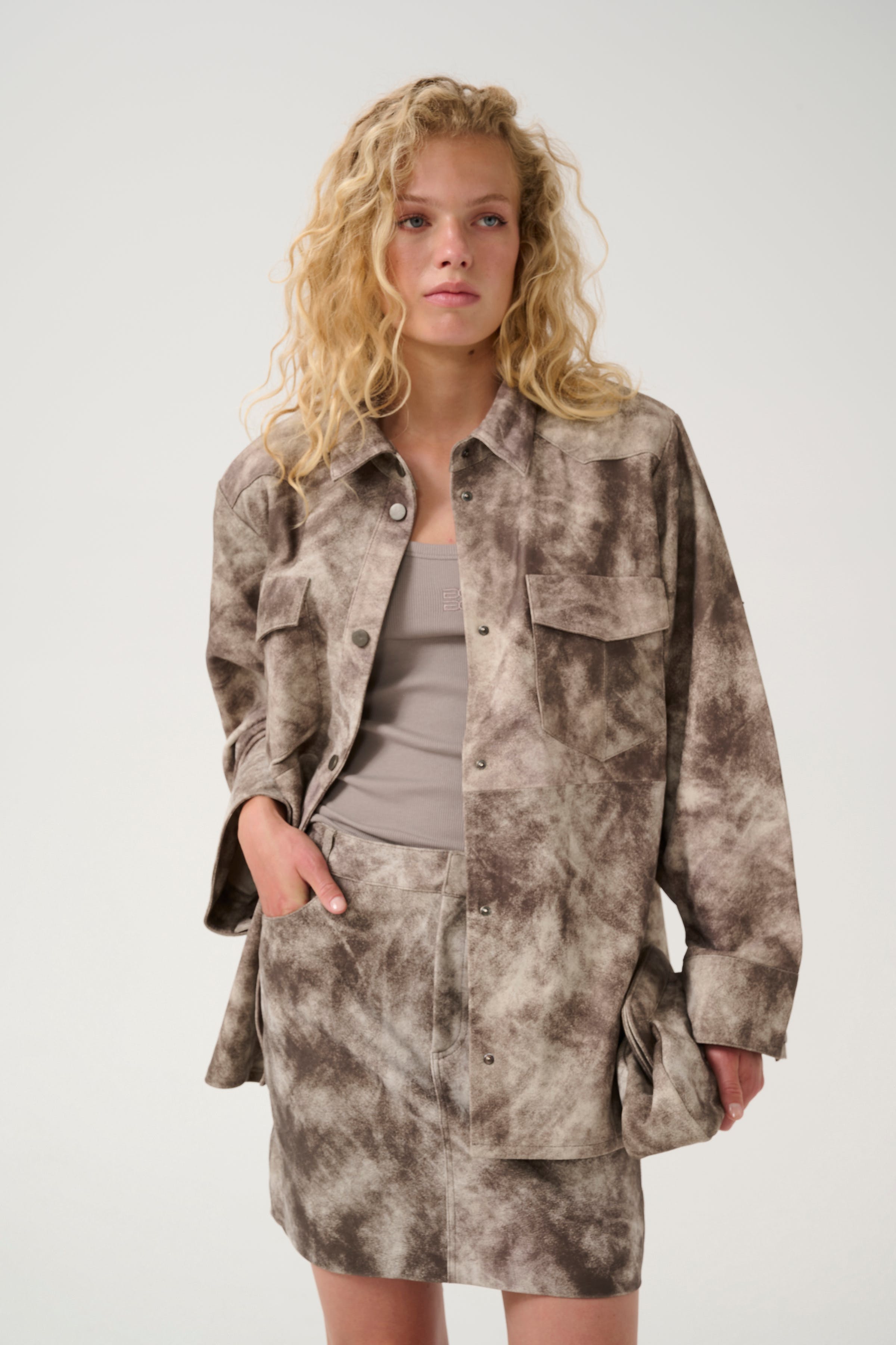 GZsuedy Suede shirt LOOKBOOK FRONT 10909920-107253