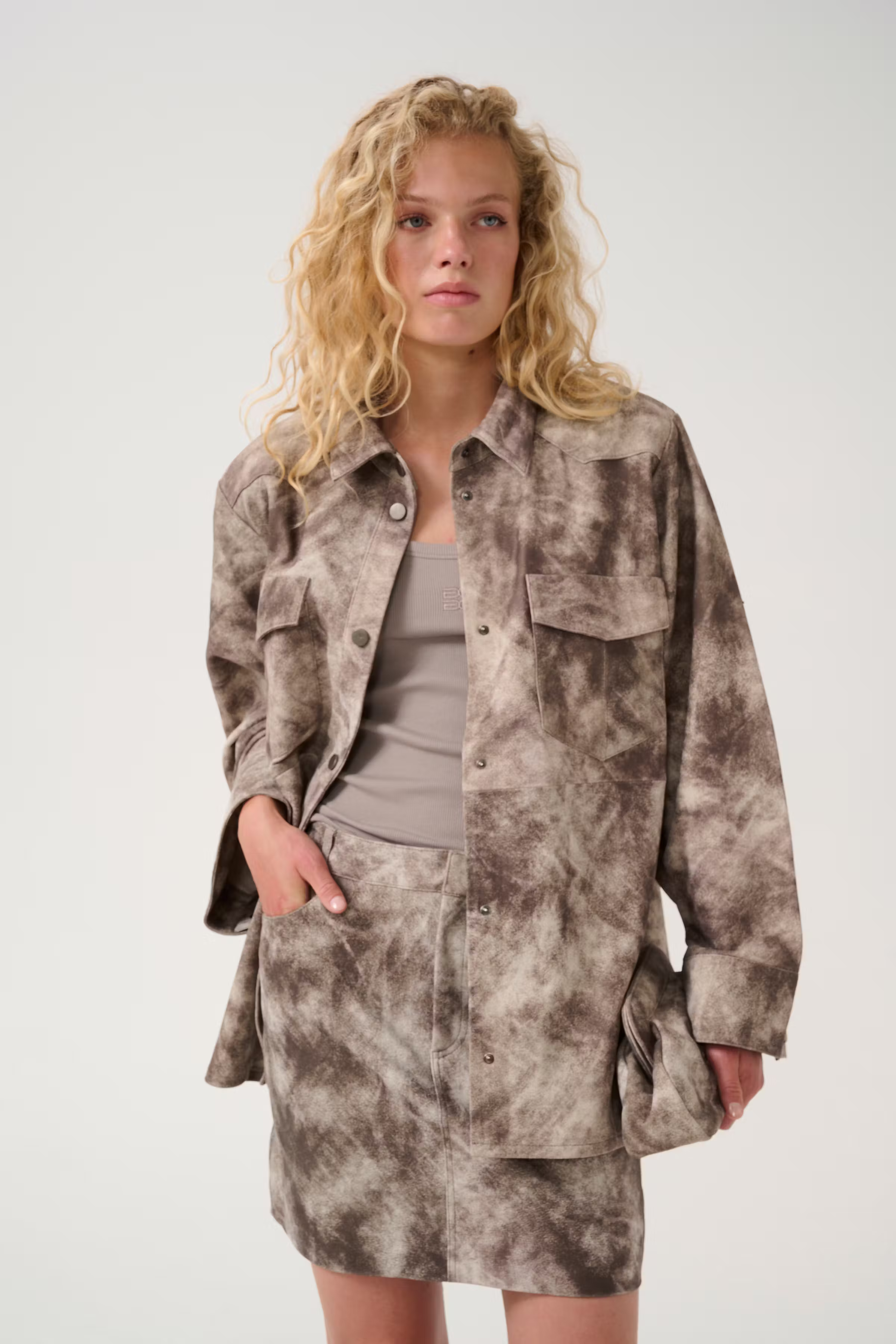 GZsuedy Wildledershirt LOOKBOOK FRONT 10909920-107253