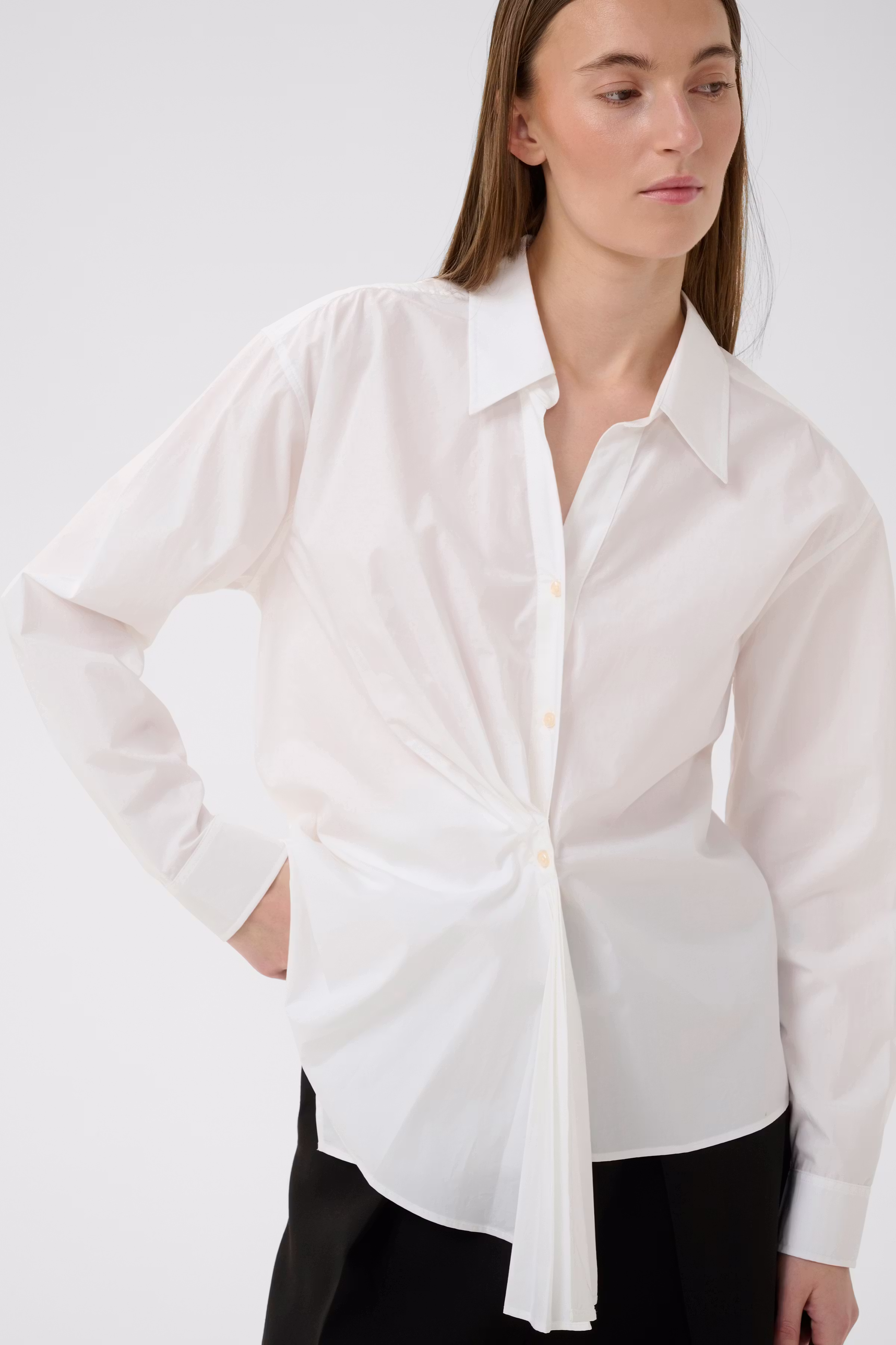 LELOIW Pleated Skjorte LOOKBOOK DETAIL 30112453-300001
