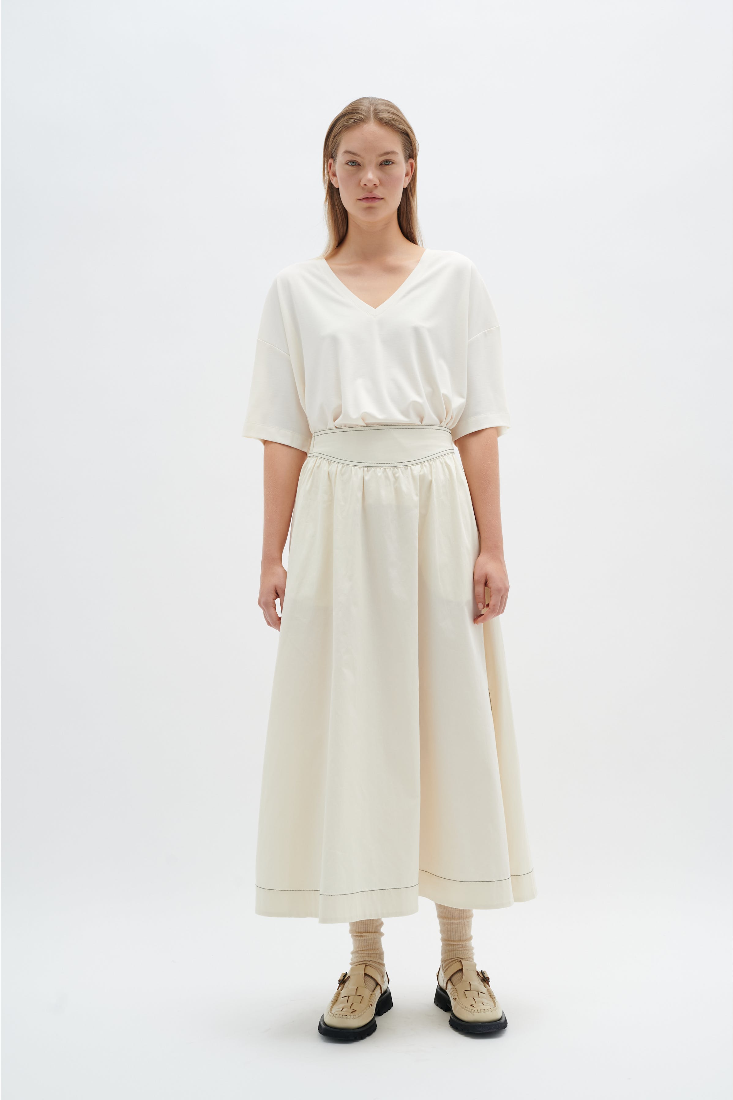 KasiaIW T-shirt LOOKBOOK FRONT 30108518-110701