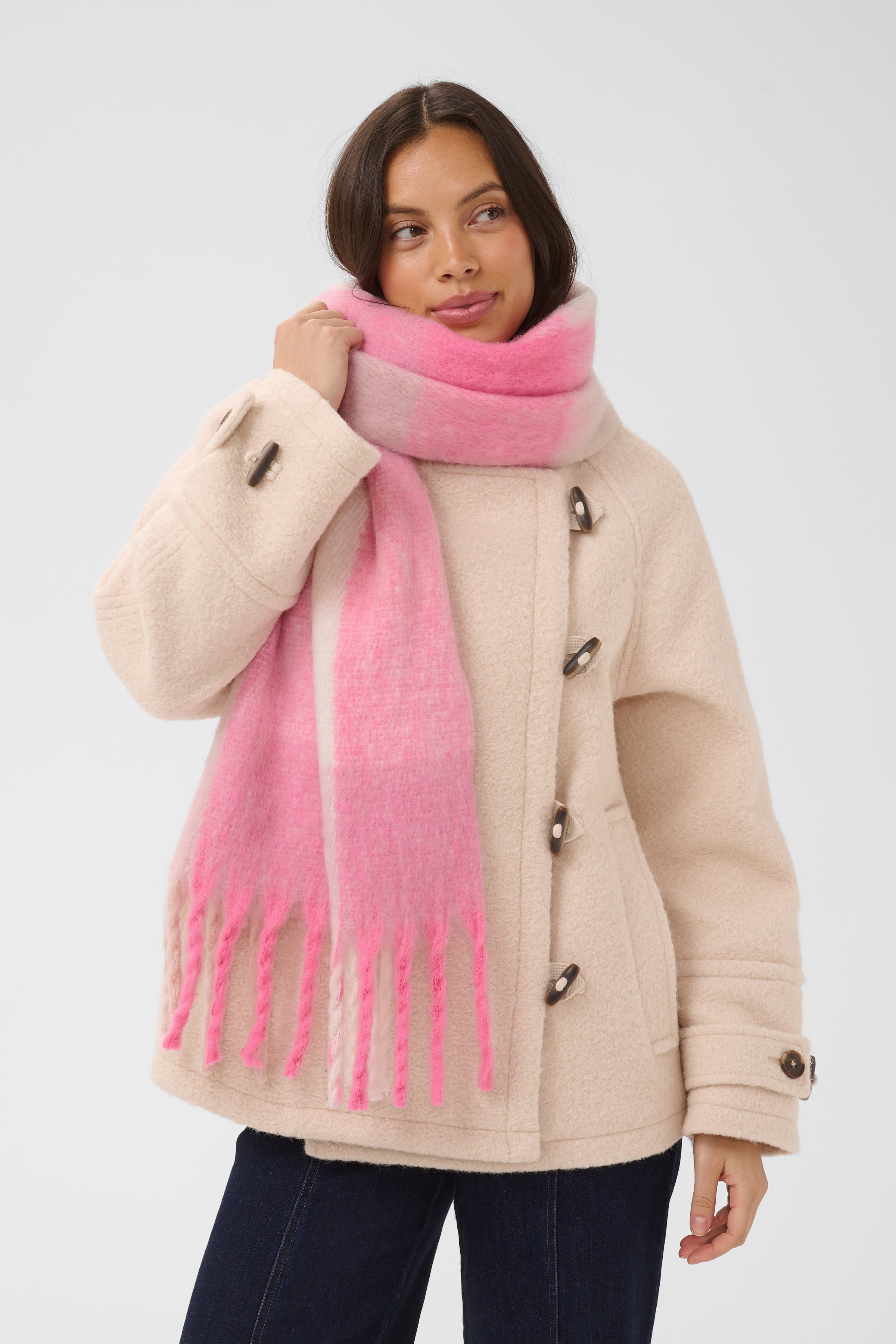 FalbertaSZ Scarf LOOKBOOK FRONT 30513171-305047