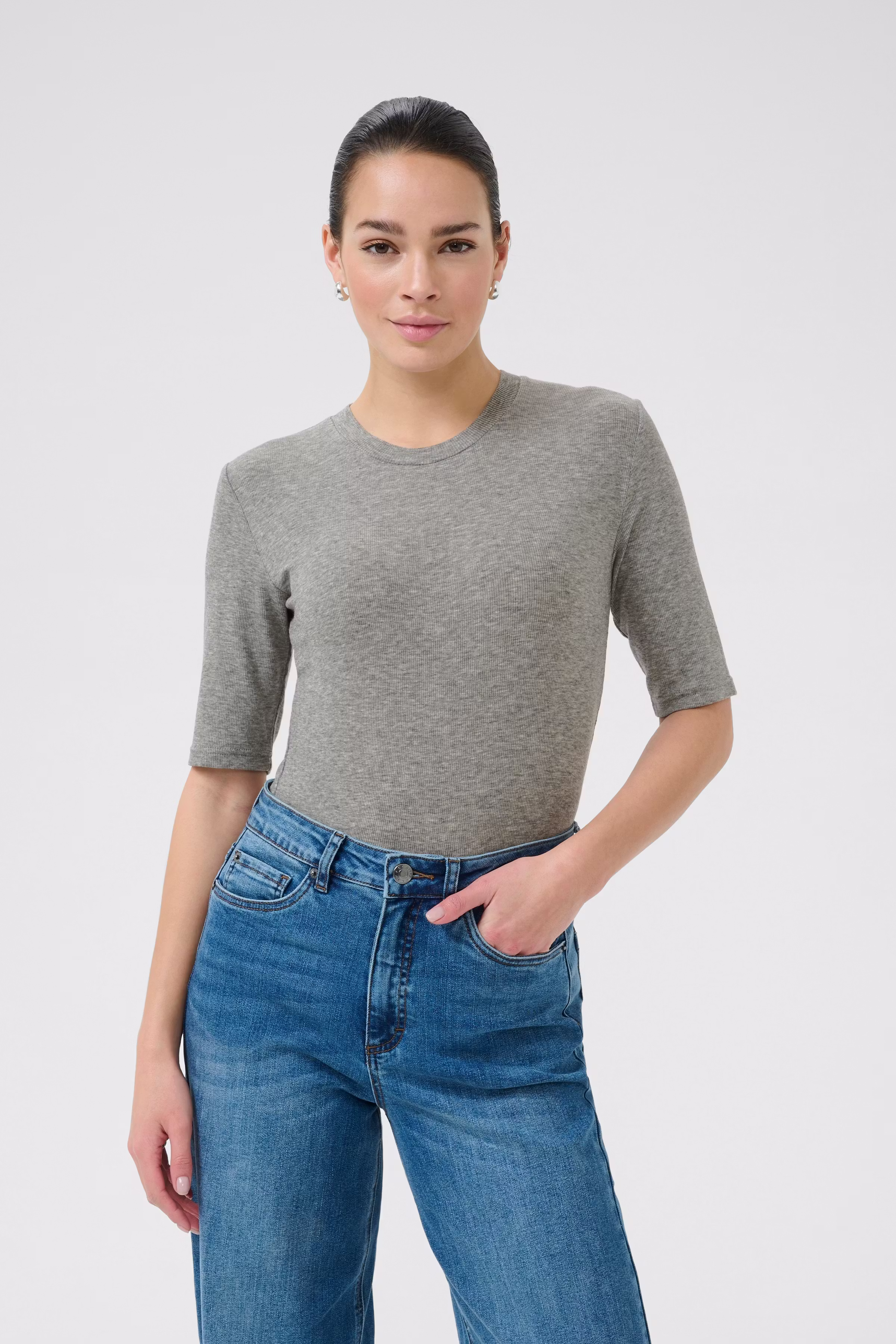 KAiben T-shirt LOOKBOOK FRONT 10510611-100123