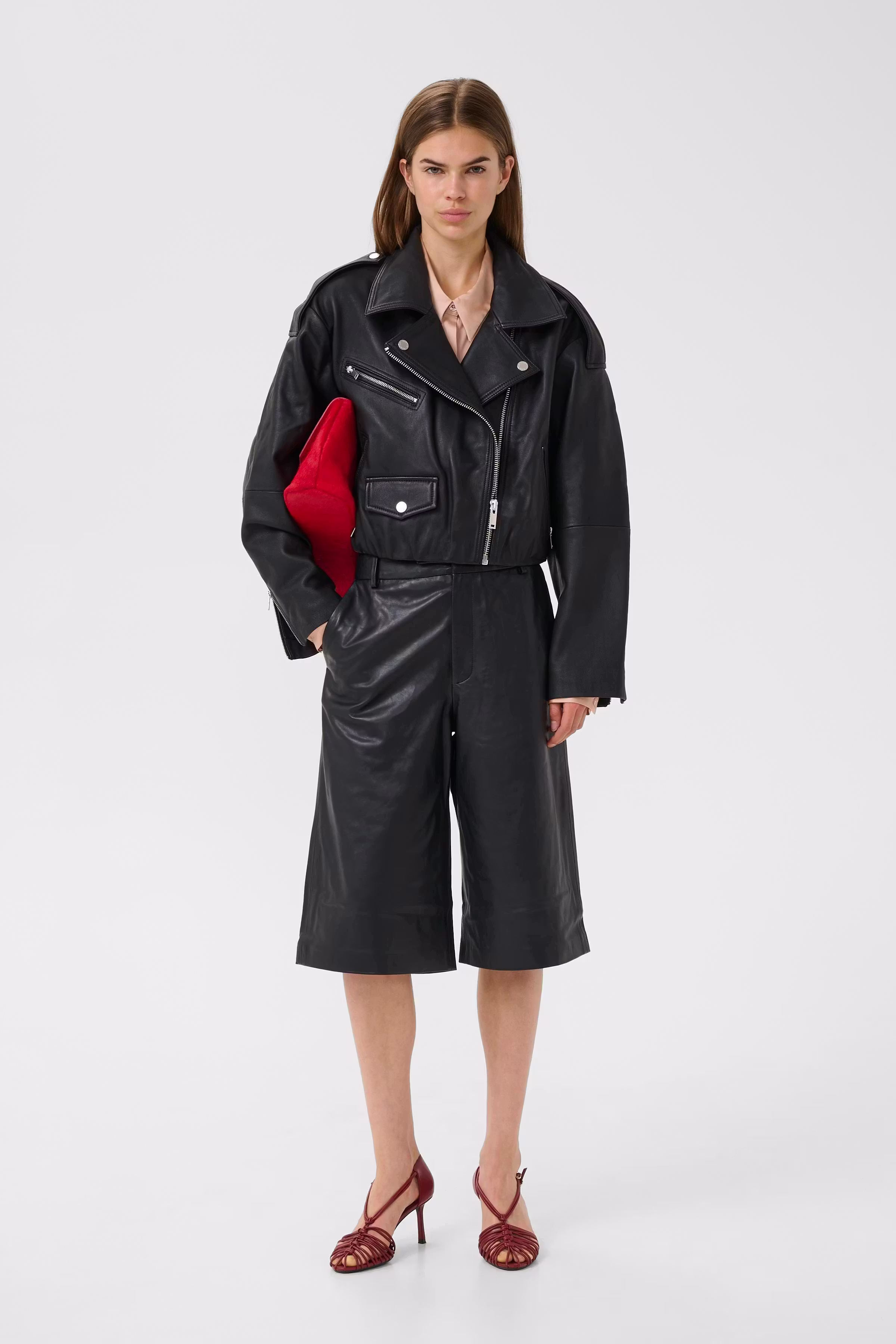 GZdiana Lederjacke LOOKBOOK FRONT 10911110-100017