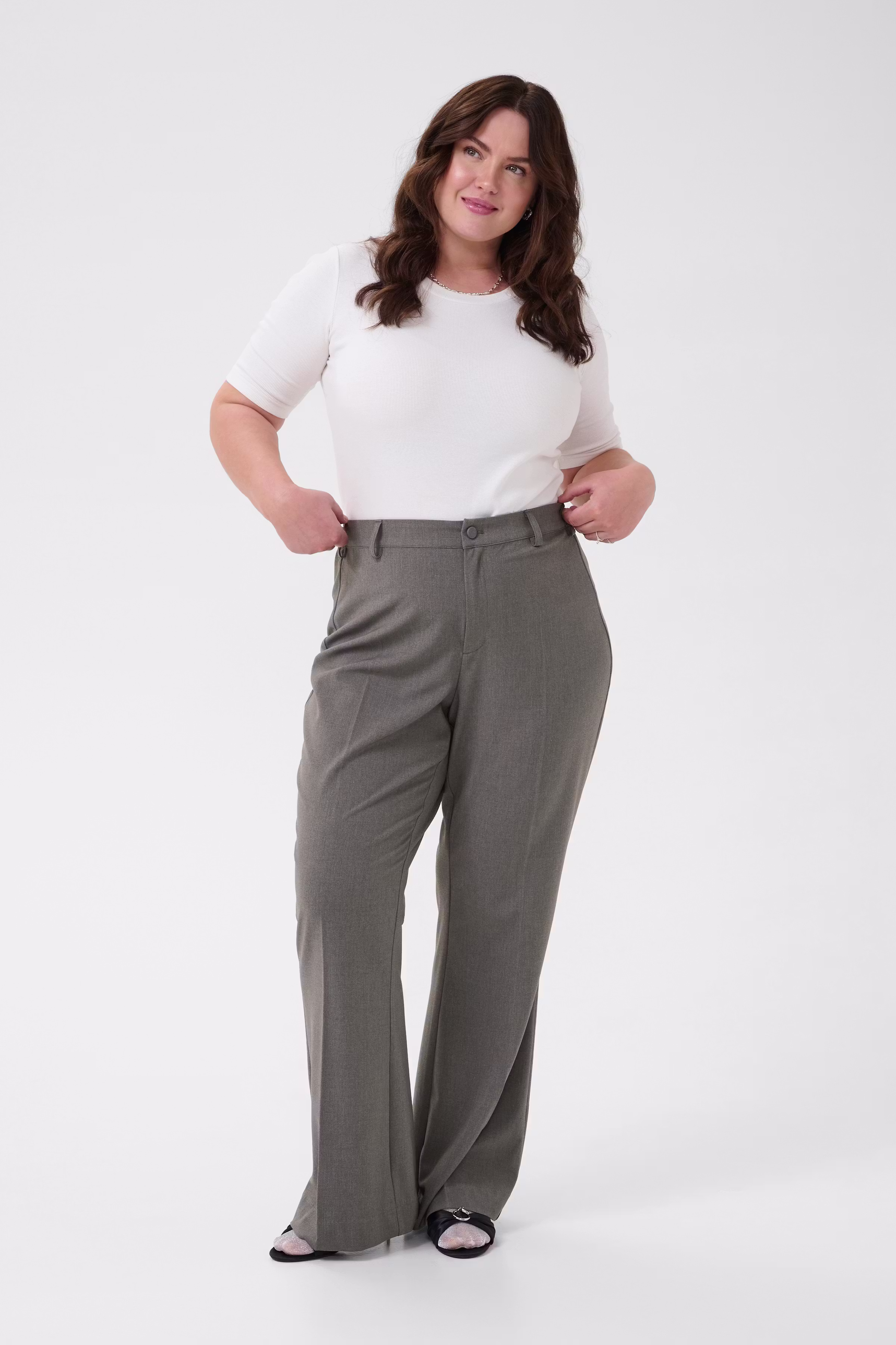 KColia Hose LOOKBOOK FRONT 10583856-100123