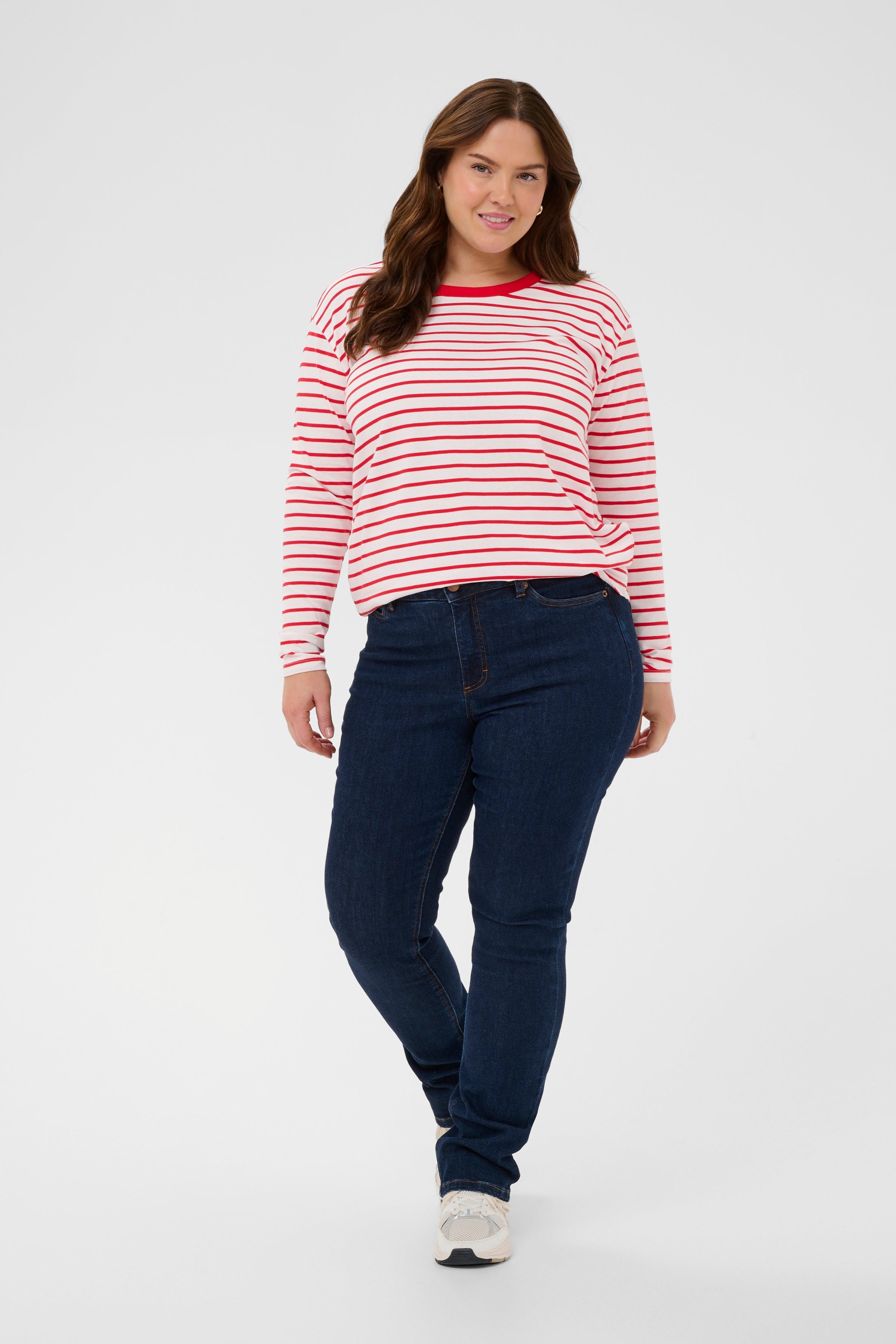 KCwinni T-shirt LOOKBOOK FRONT 10584216-109615