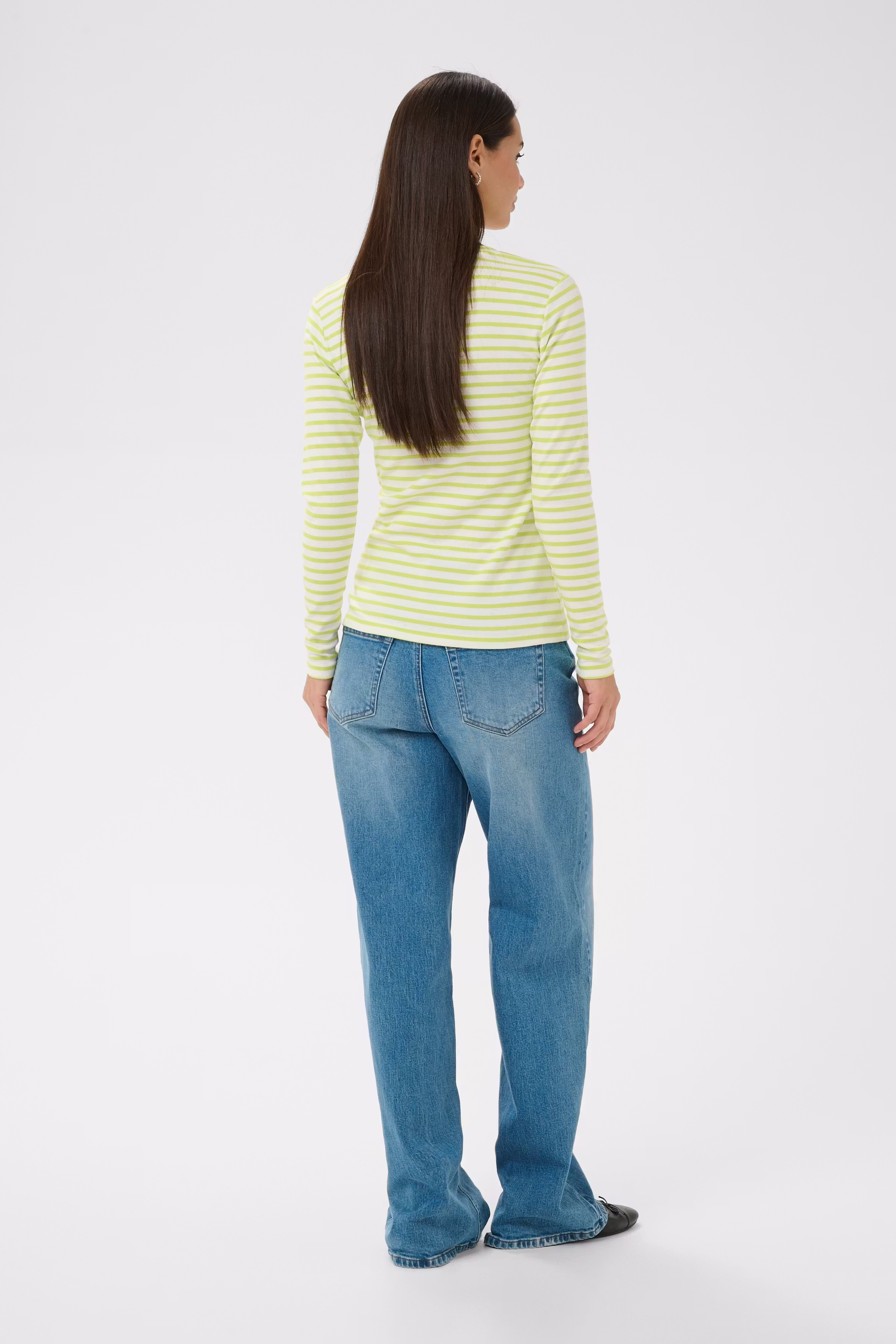 Liddy T-shirt LOOKBOOK BACK 10502821-109656