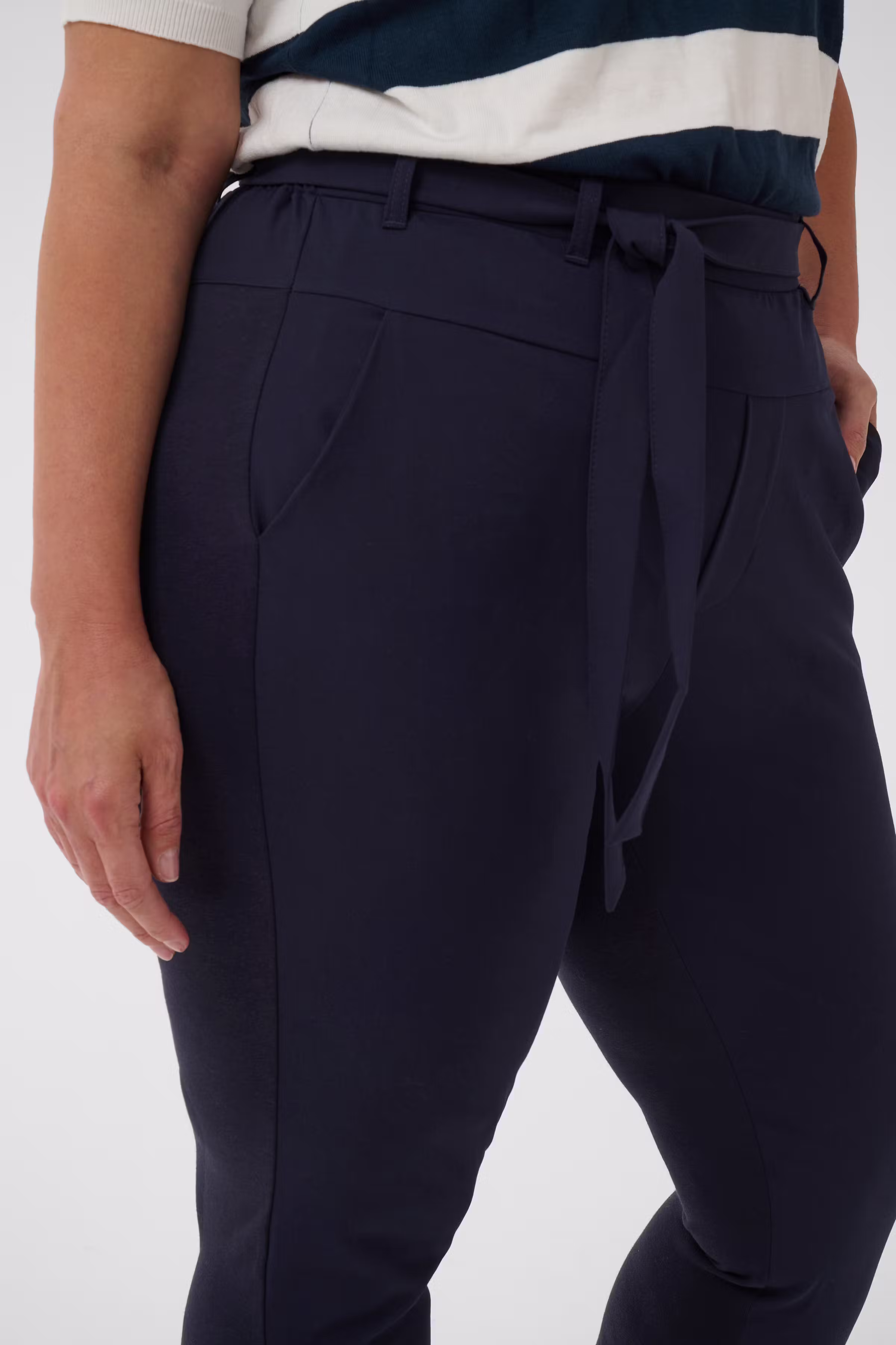 KCjia Bælte Bukser LOOKBOOK DETAIL 10580008-52737