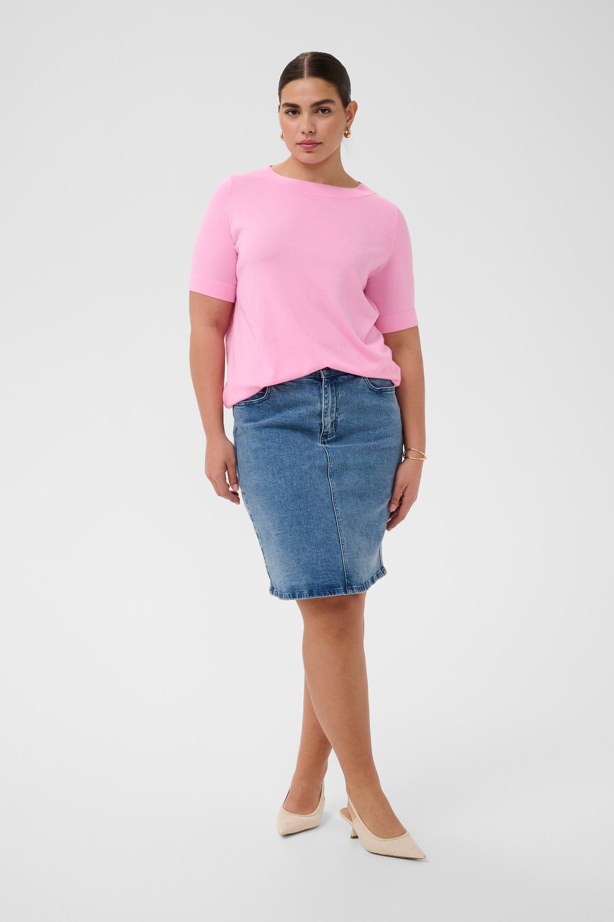 KClizzy Pullover LOOKBOOK FRONT 10583485-152218