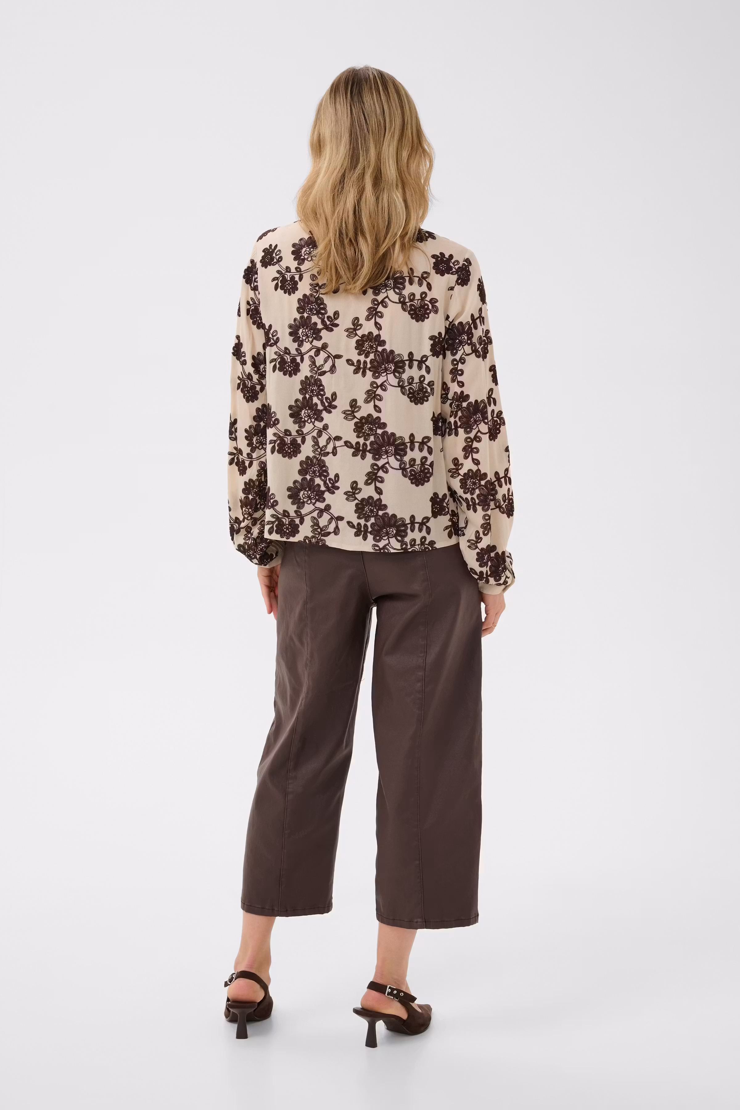 CRRuby Blouse LOOKBOOK BACK 10615333-109939