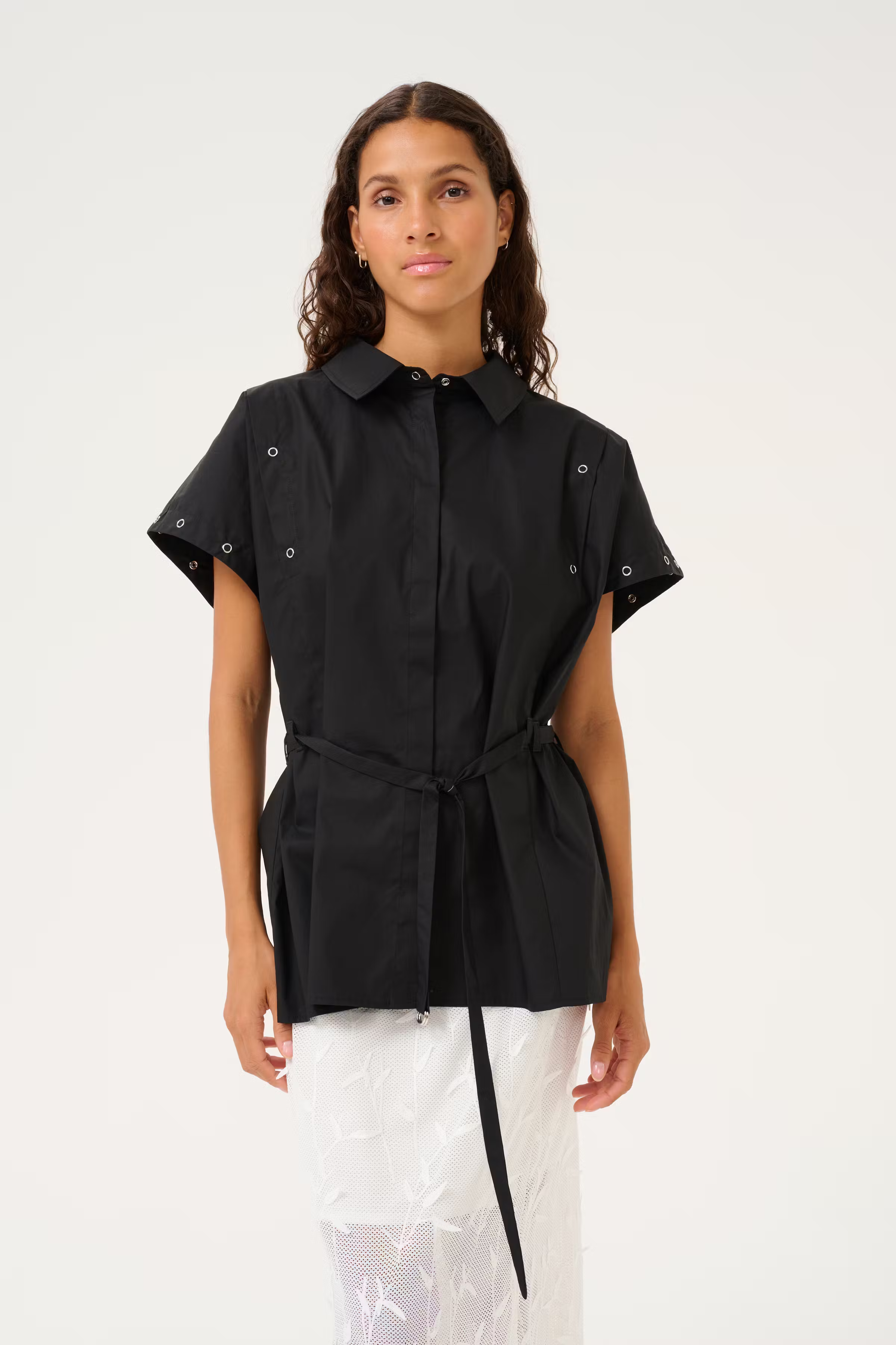 KBVicky Shirt LOOKBOOK FRONT 10105486-194008