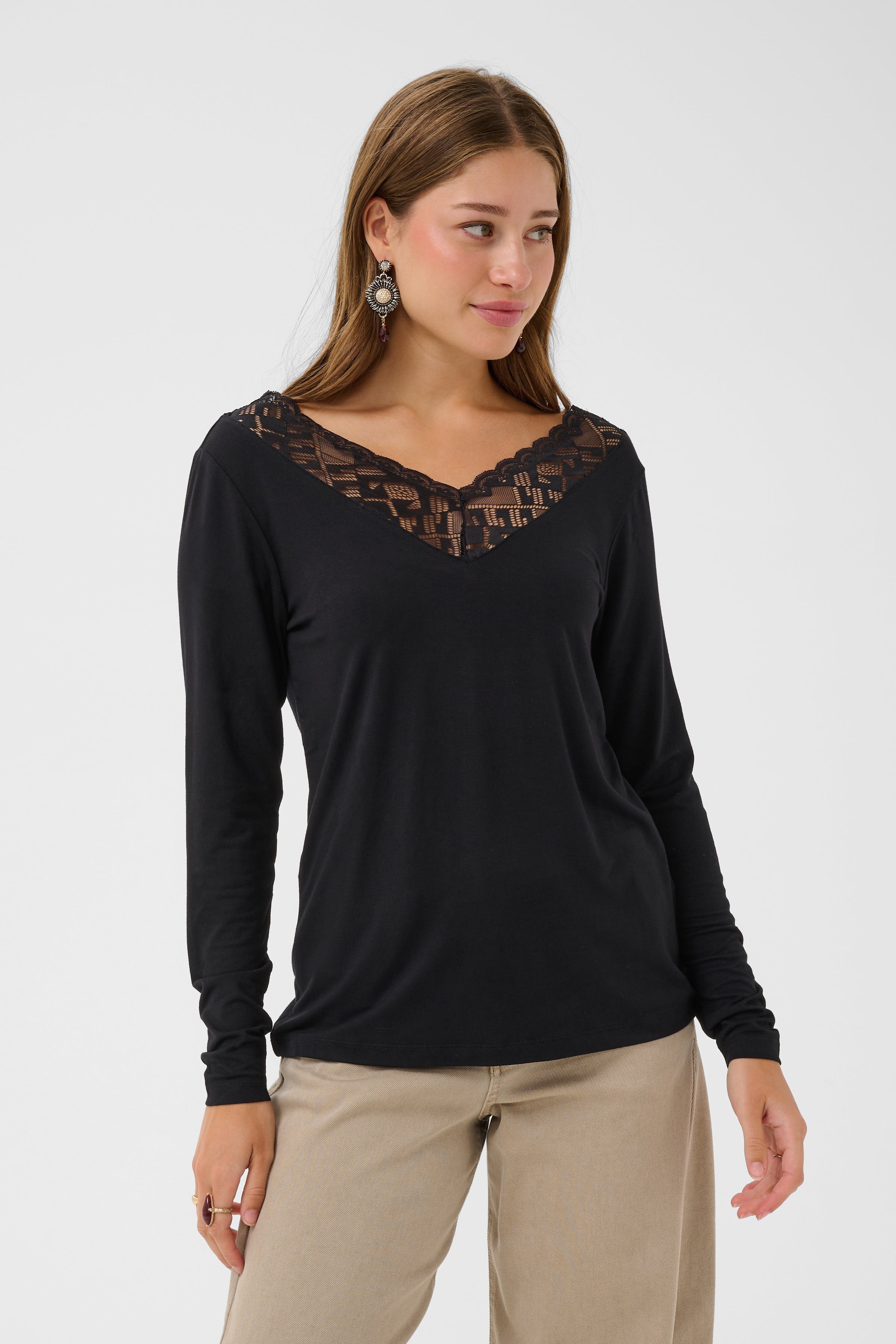 CRTrulla Top LOOKBOOK FRONT 10612762-100120