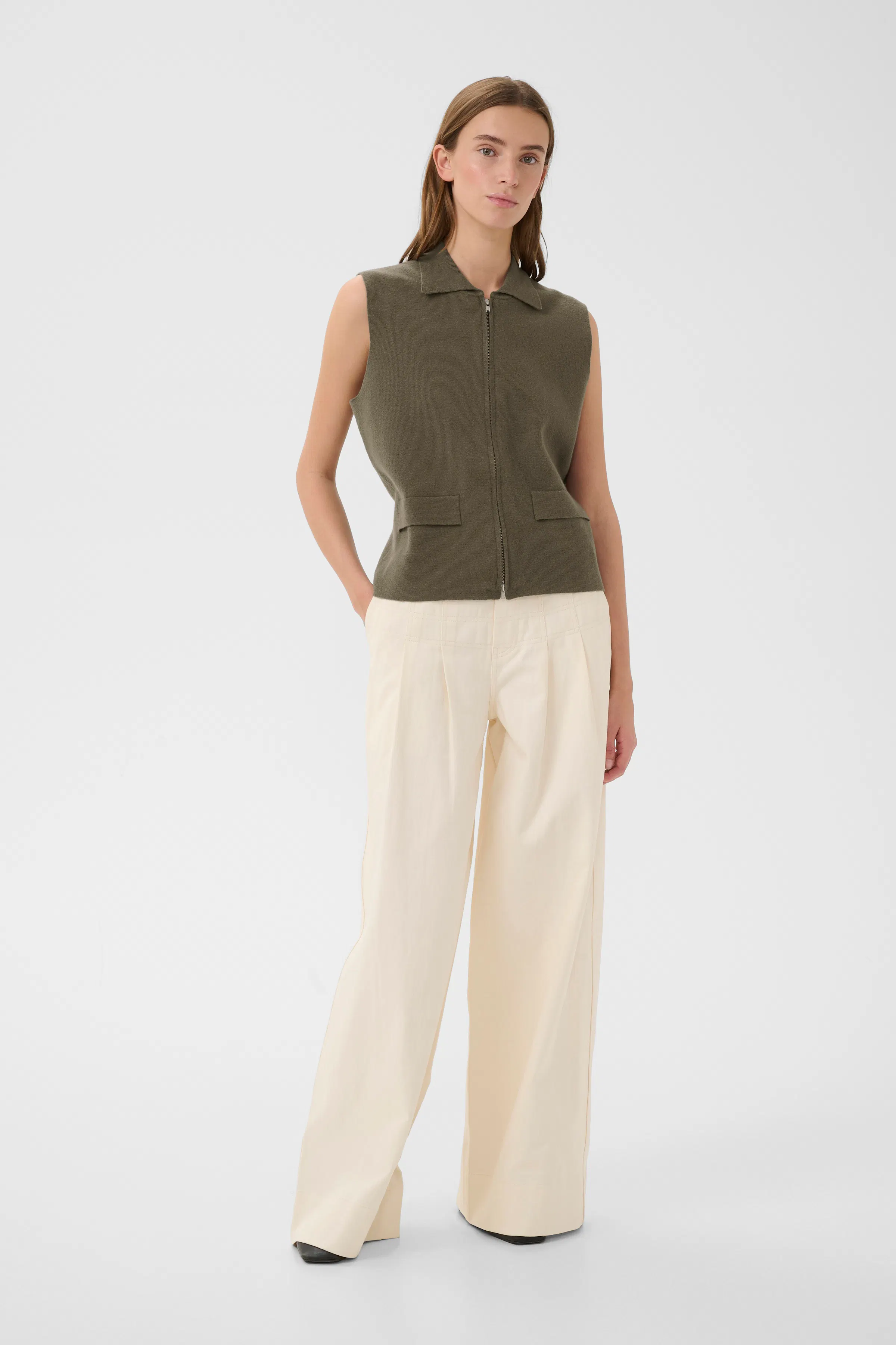 KBElvina Weste LOOKBOOK FRONT 10105895-180312