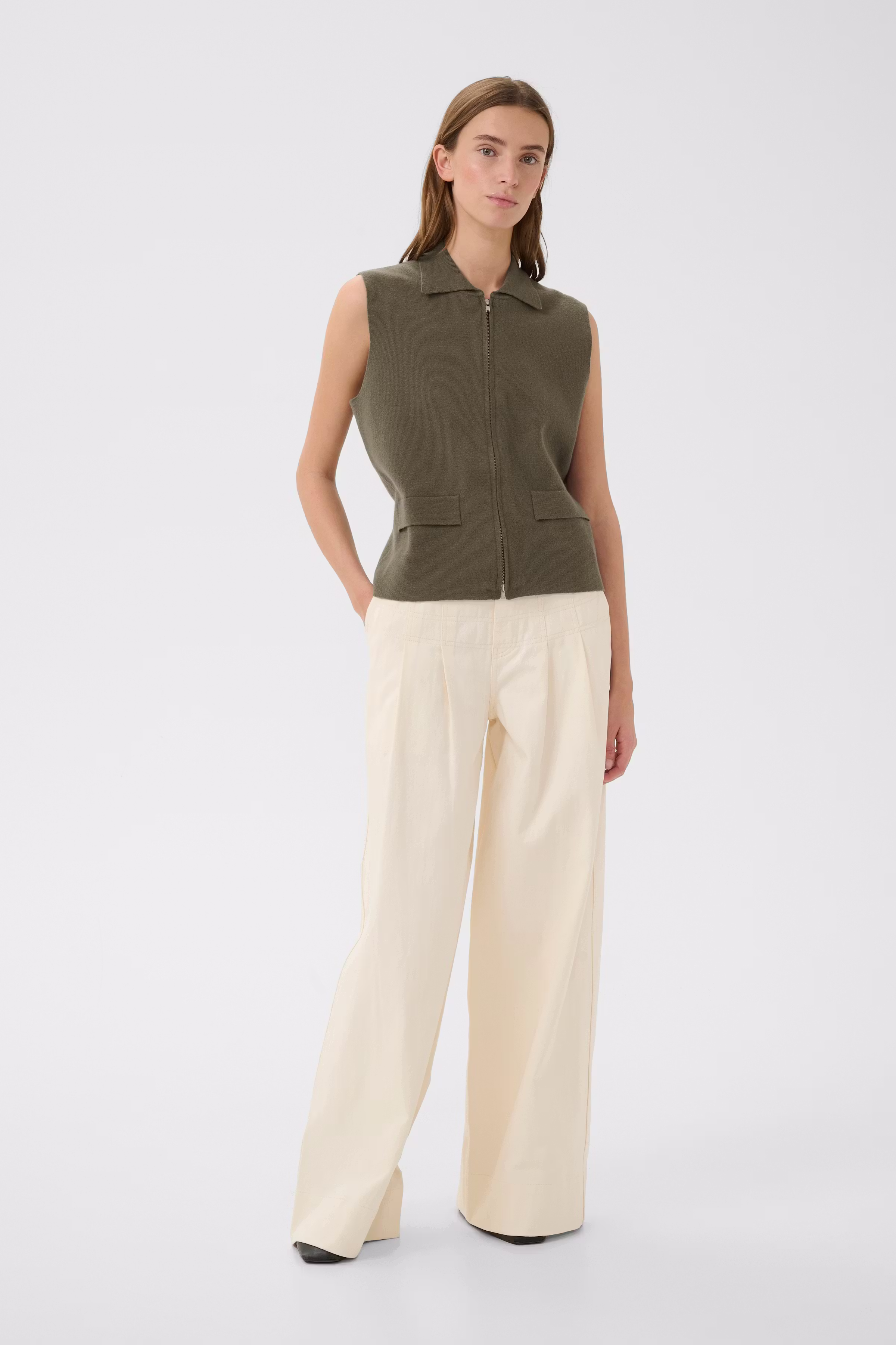 KBElvina Weste LOOKBOOK FRONT 10105895-180312