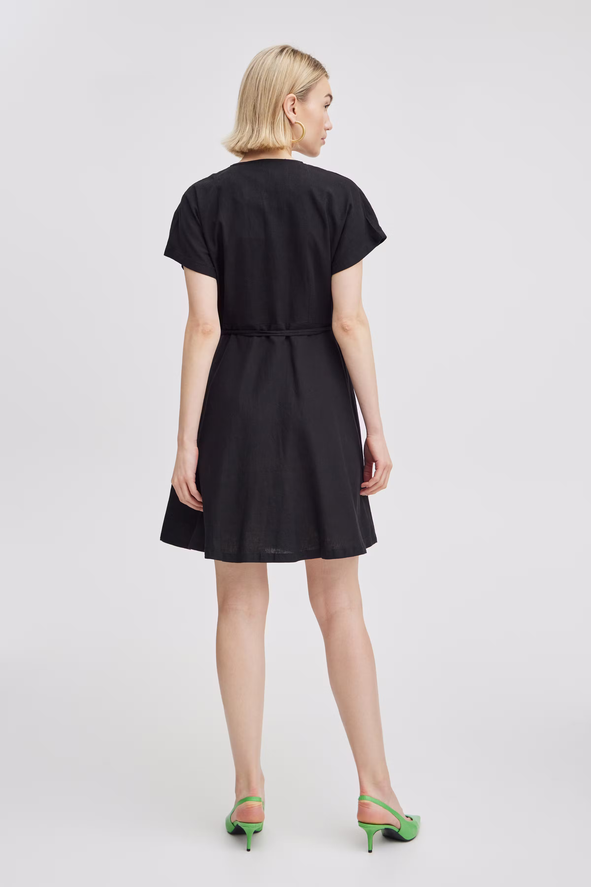 BYFALAKKA Kleid LOOKBOOK BACK 20814558-200451