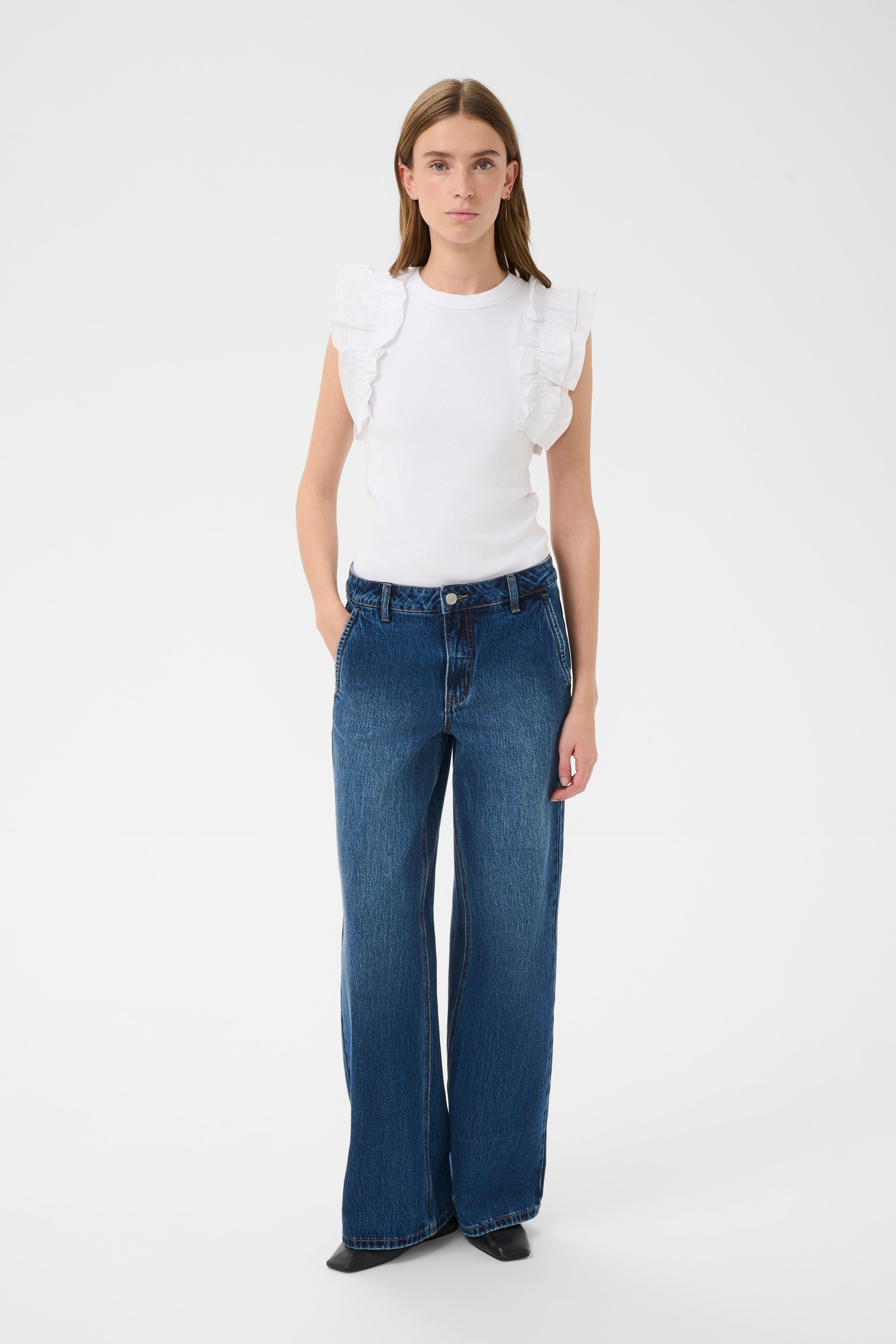 OdaKB T-shirt LOOKBOOK FRONT 10104930-110601