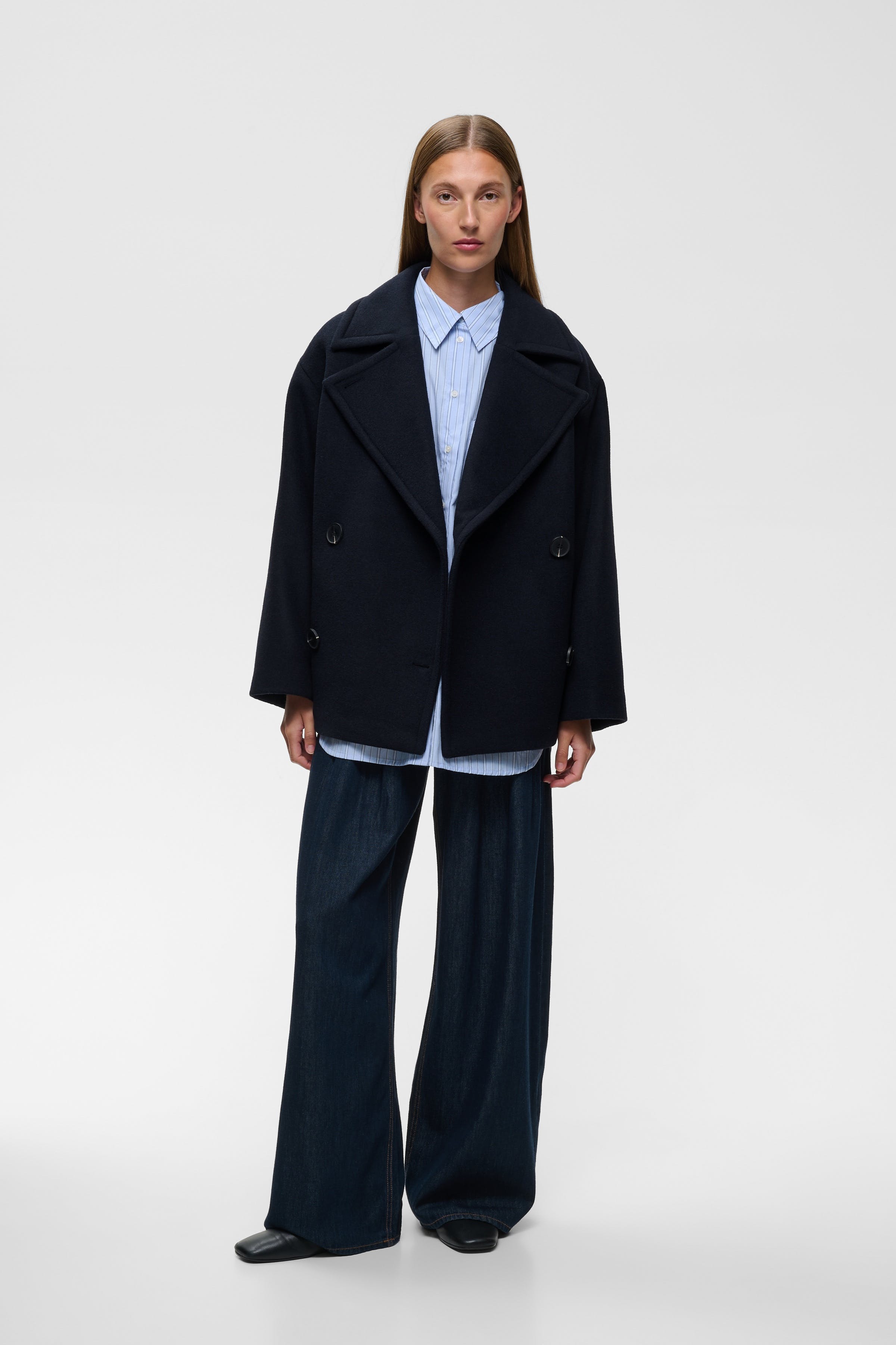 ZORAHIW Mantel LOOKBOOK FRONT 30112649-300005
