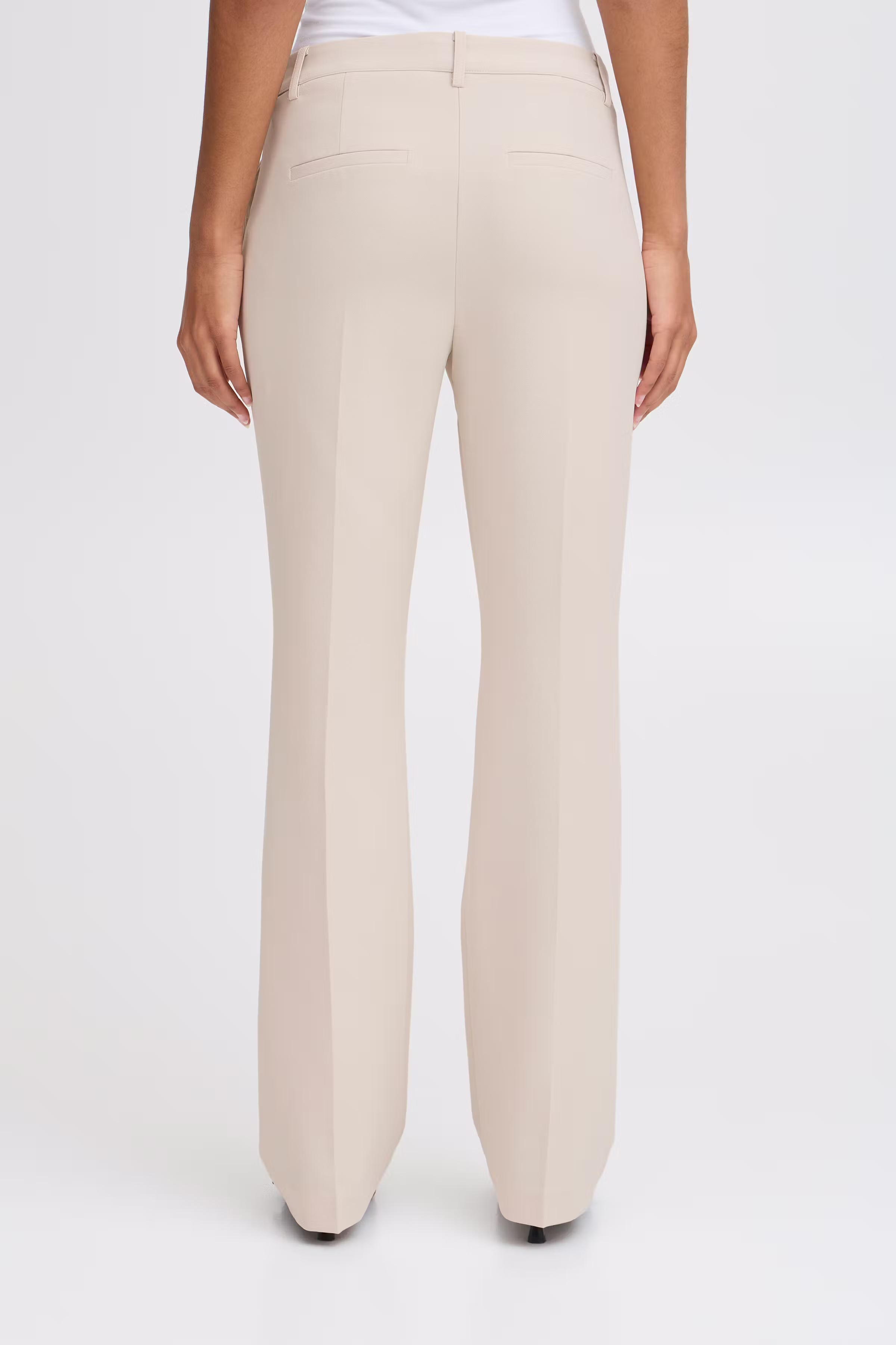 IHLEXI Trousers LOOKBOOK BACK 20111211-130401