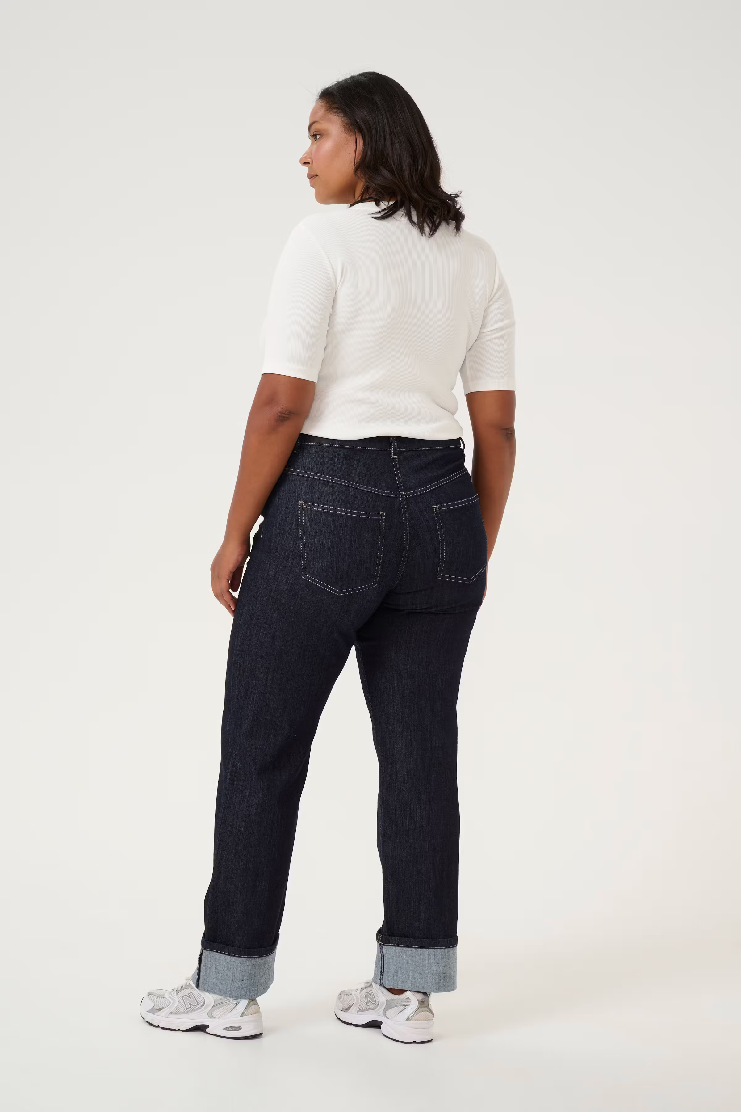 KCkhala Straight Jeans LOOKBOOK BACK 10583125-103167