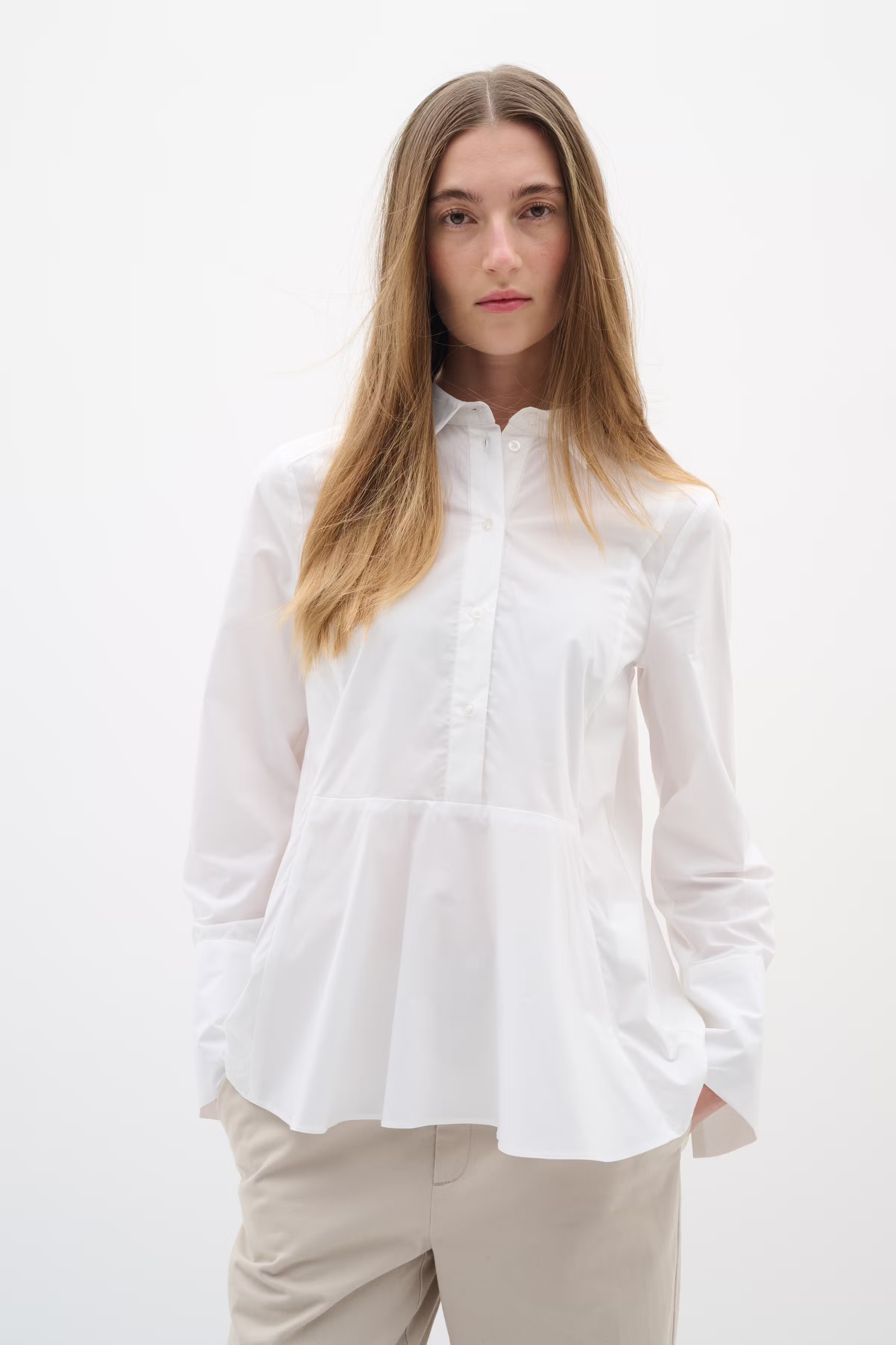 AtlasIW Fitted Skjorte LOOKBOOK FRONT 30110886-300001