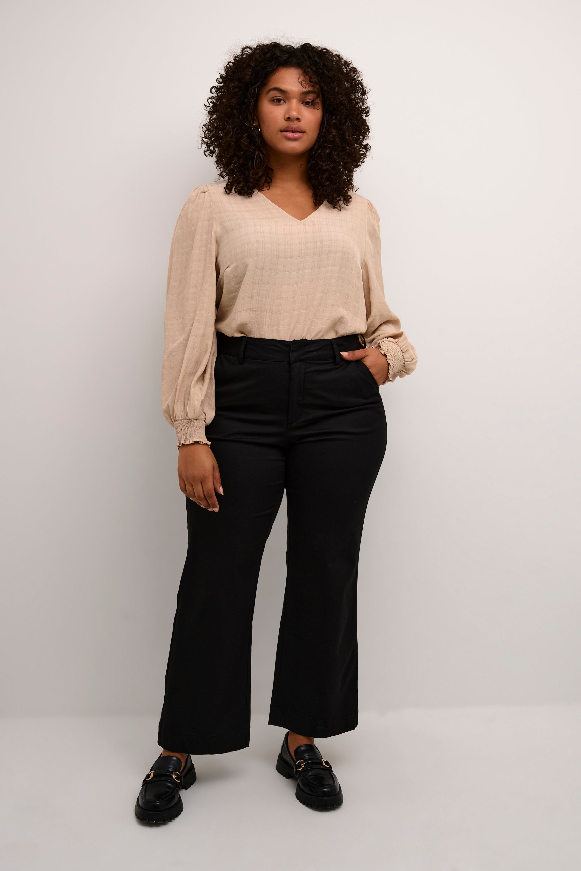 KCleana Flared Trousers LOOKBOOK FRONT 10582015-100121
