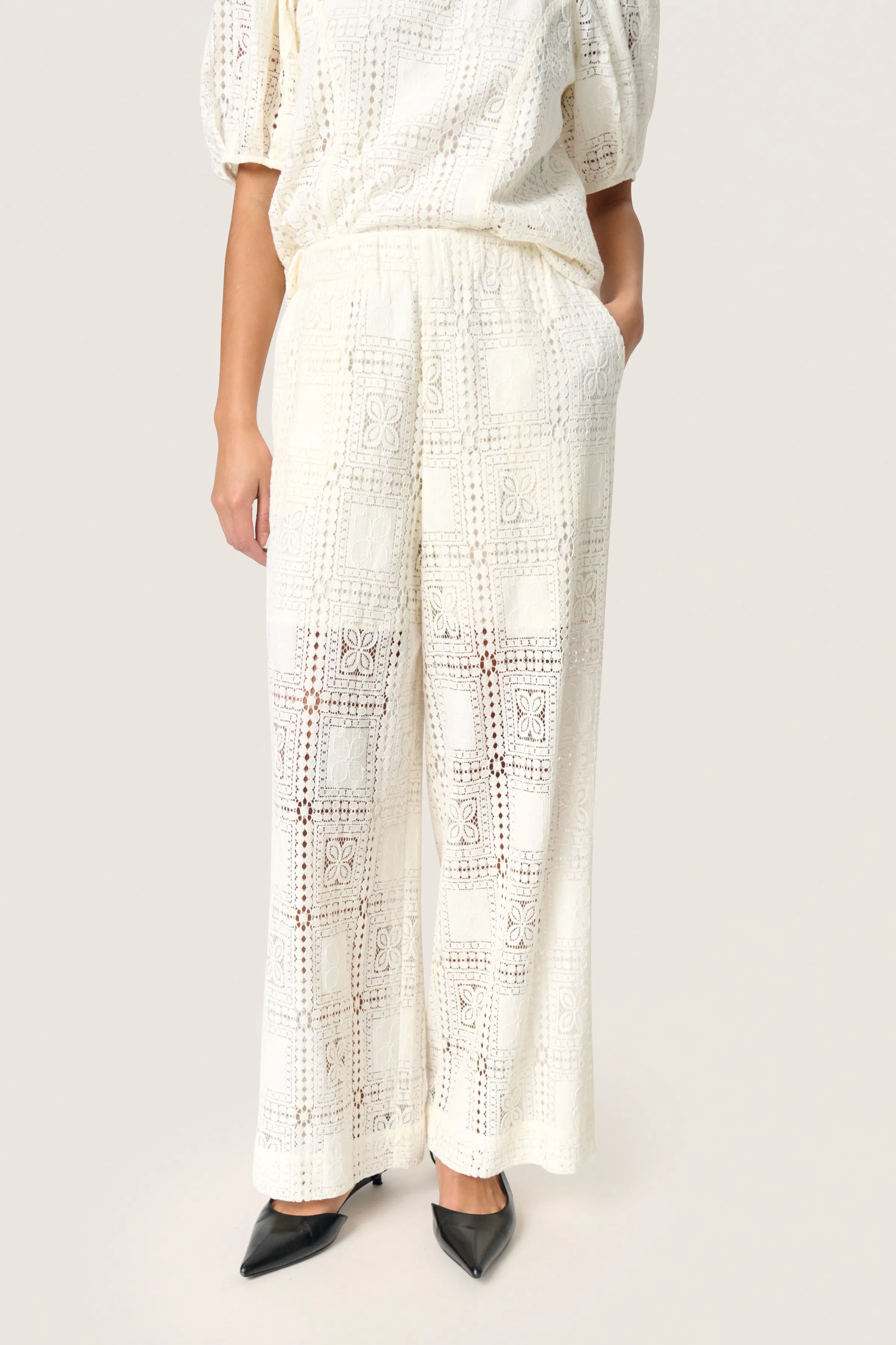 SLCoopelia Bukser LOOKBOOK FRONT 30408333-110701