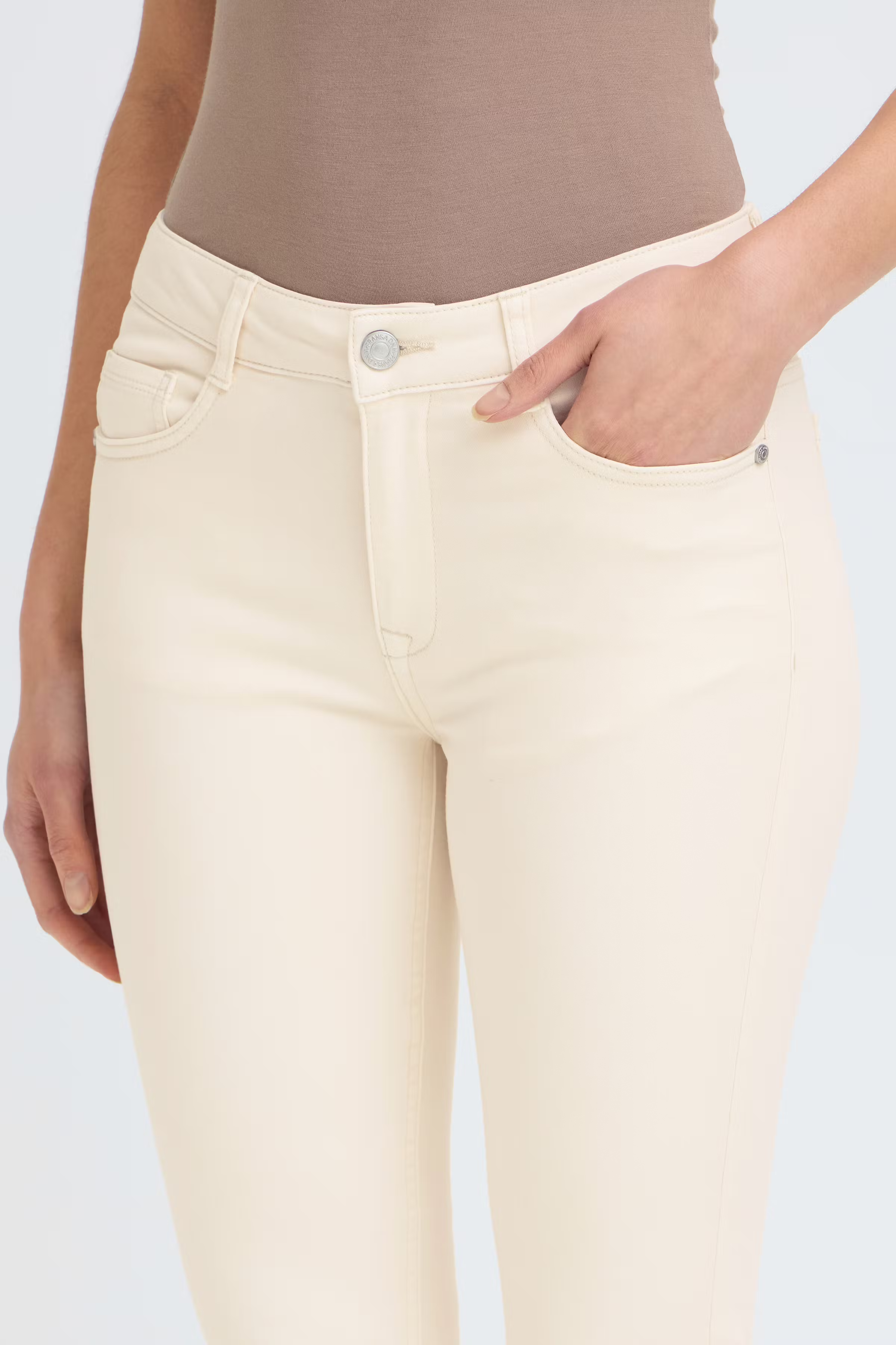 FRLUXE Caprihose LOOKBOOK DETAIL 20614451-130000