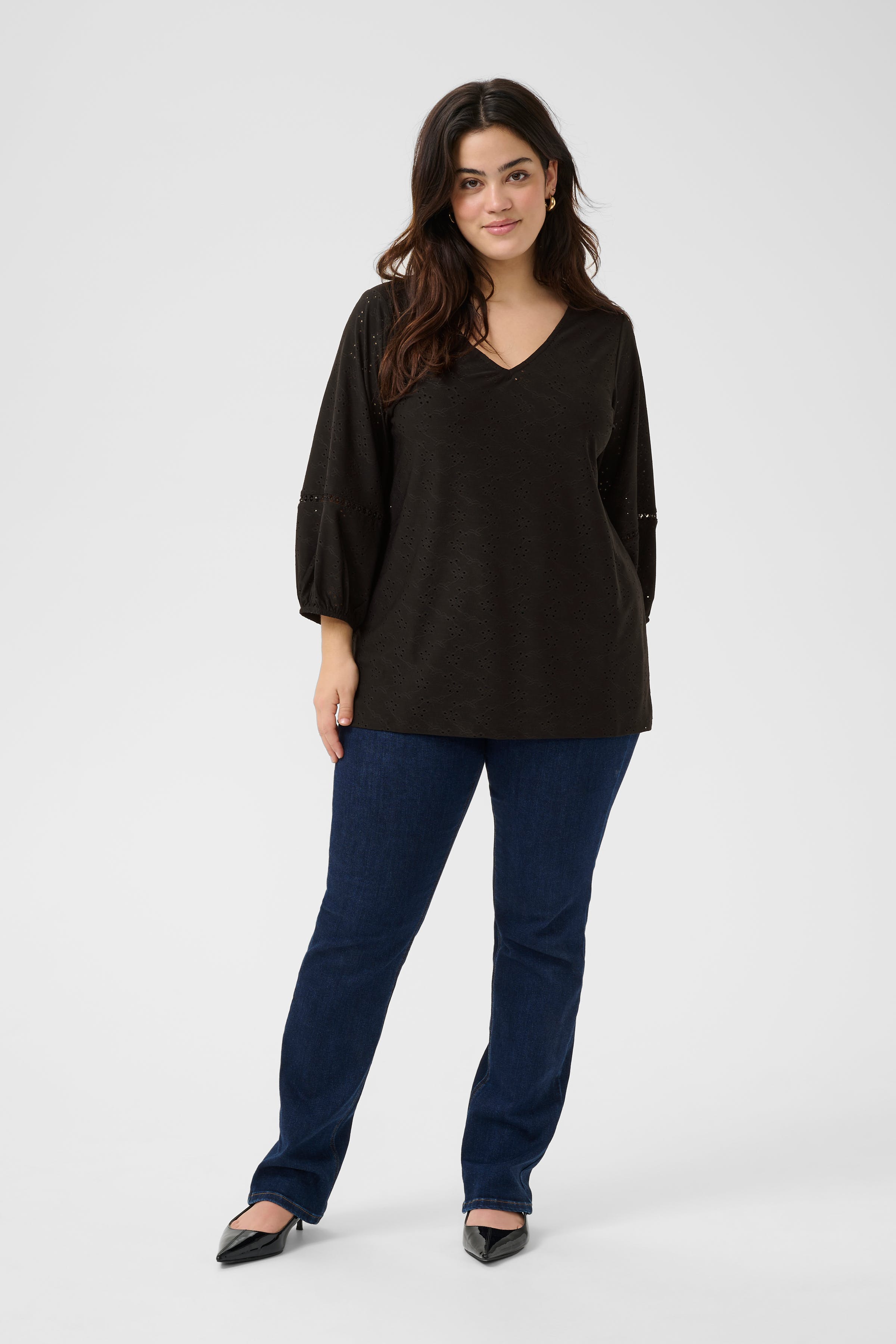 KCtara Blouse LOOKBOOK FRONT 10583553-106480