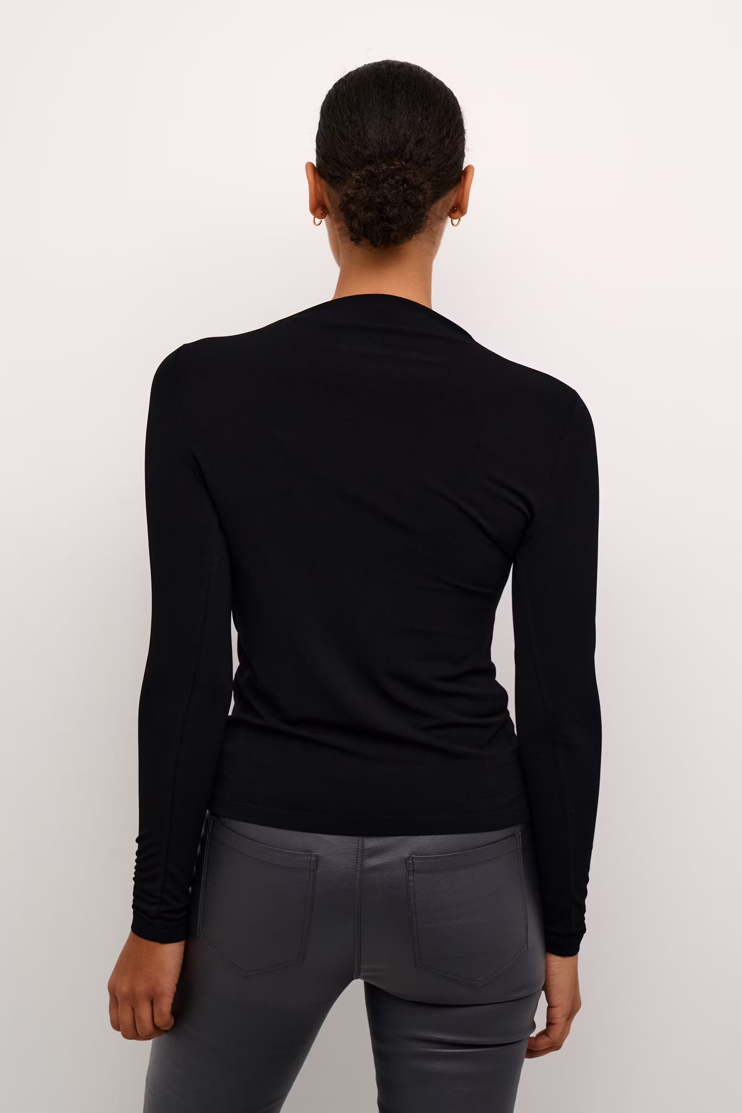 KAaida Blouse LOOKBOOK BACK 10508885-100121