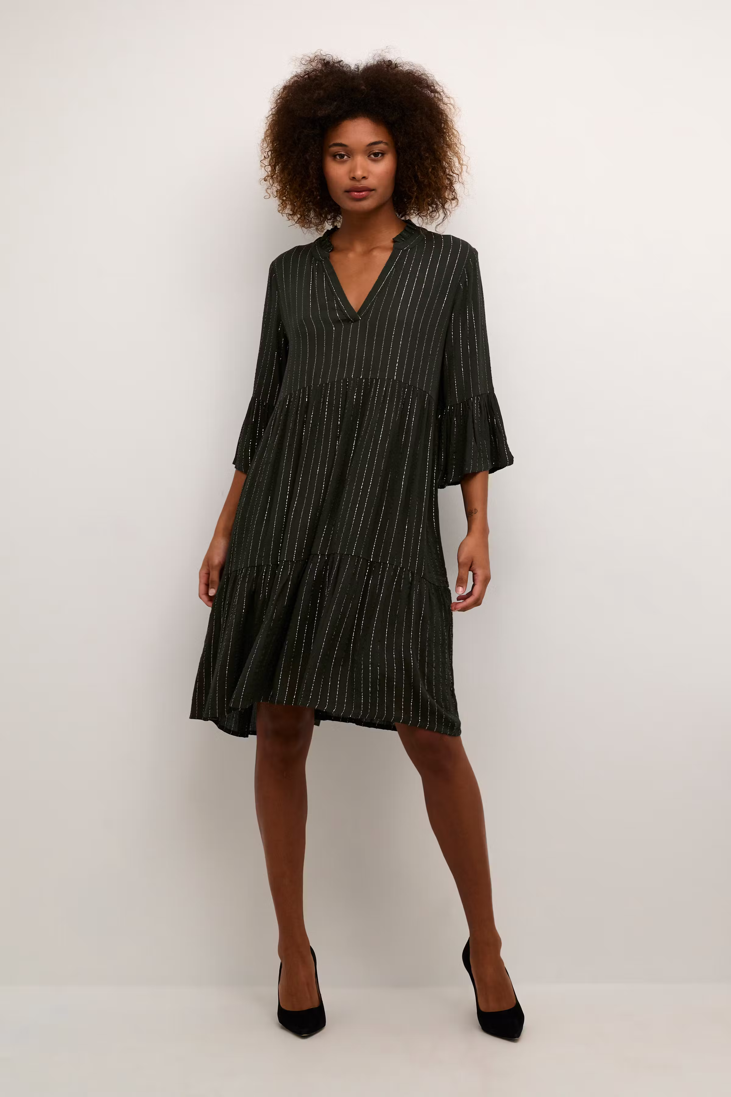 KAliv Glimmerkjole LOOKBOOK FRONT 10552164-105095