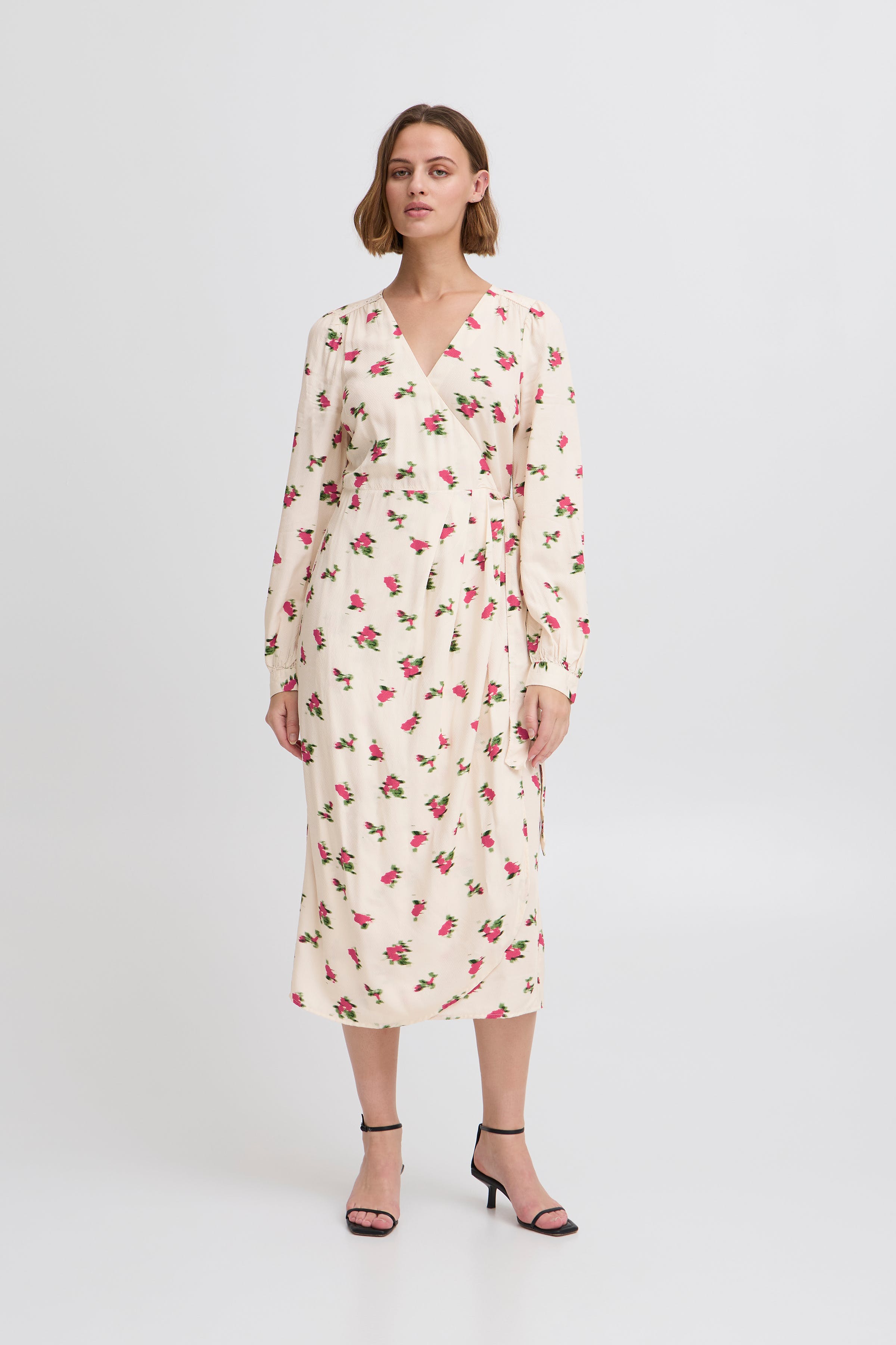 IRPETRA Kjole LOOKBOOK FRONT 20122227-130905