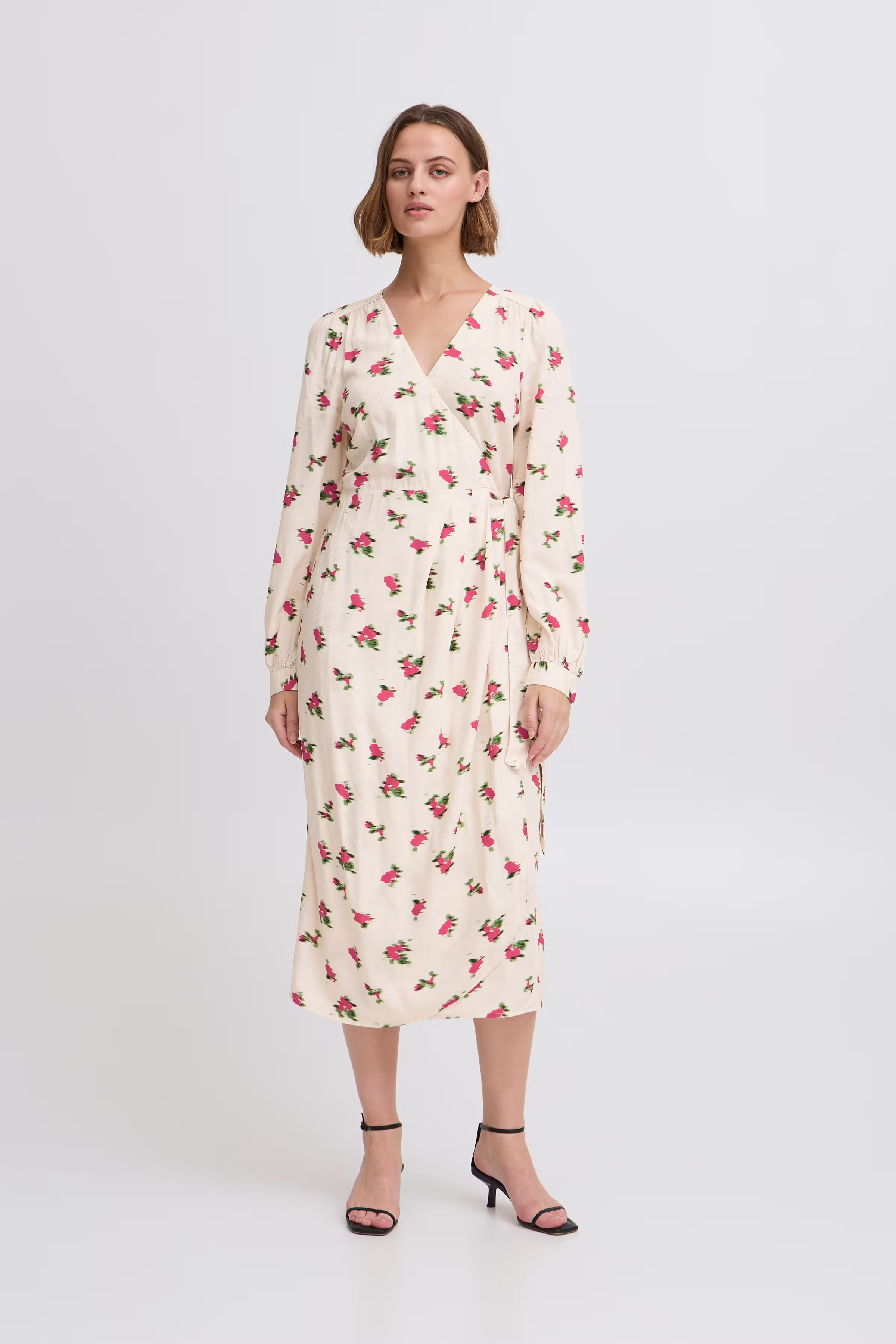 IRPETRA Kjole LOOKBOOK FRONT 20122227-130905