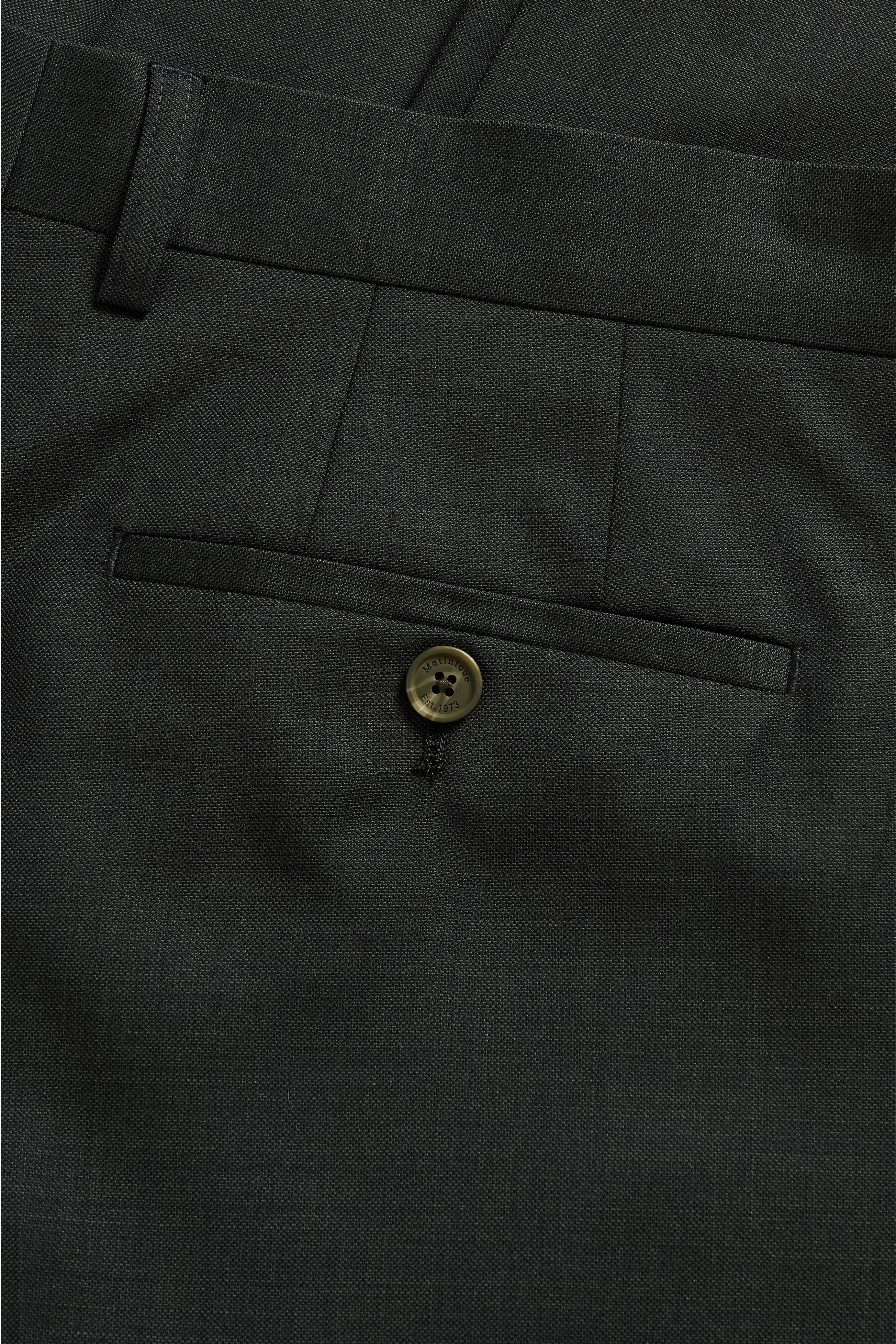 MAwesley Bukser PACK DETAIL 30209291-190515