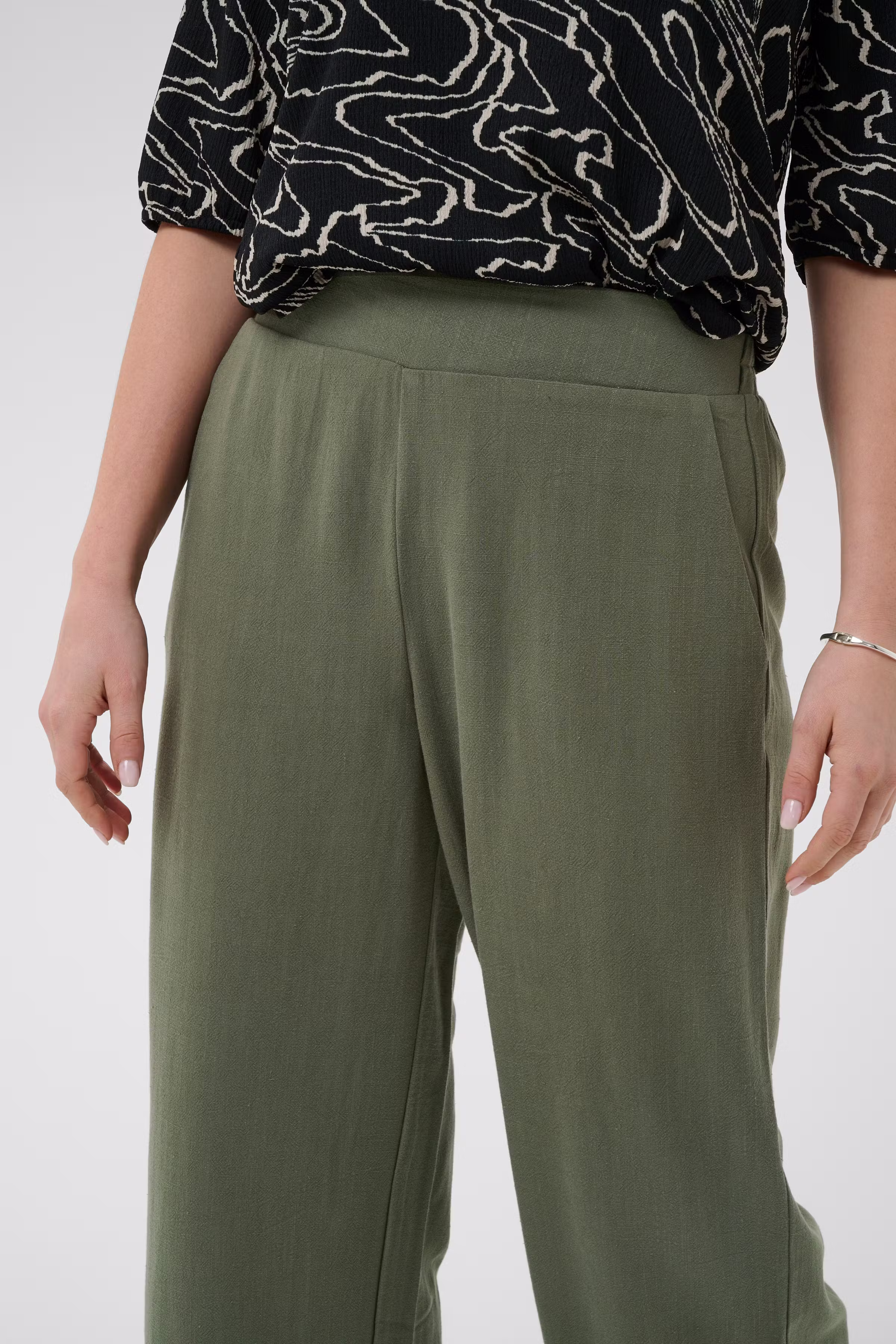 BPhella Byxor LOOKBOOK DETAIL 40200107-109199