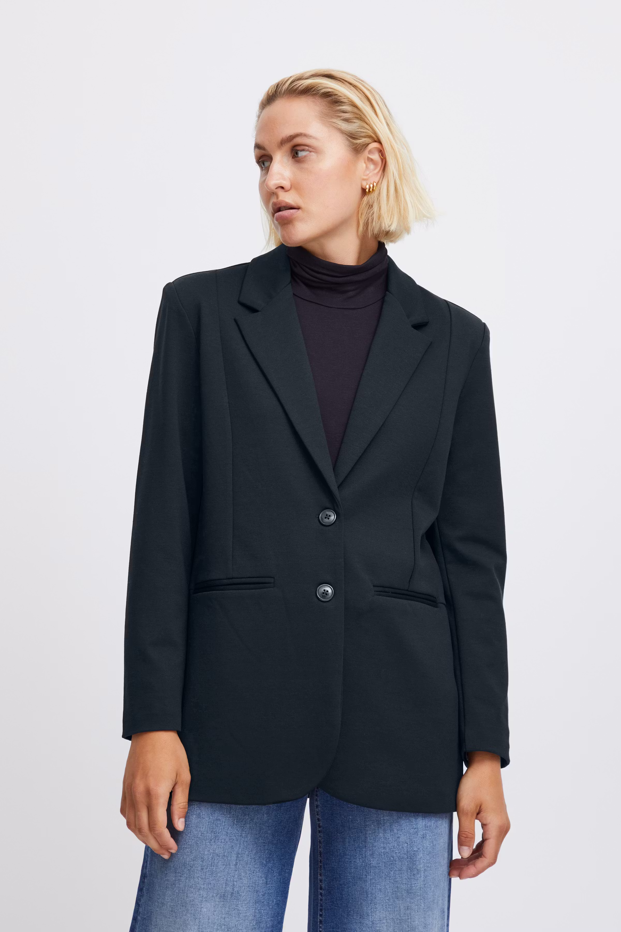 IHKATE OVERSIZE Blazer LOOKBOOK FRONT 20118123-194010