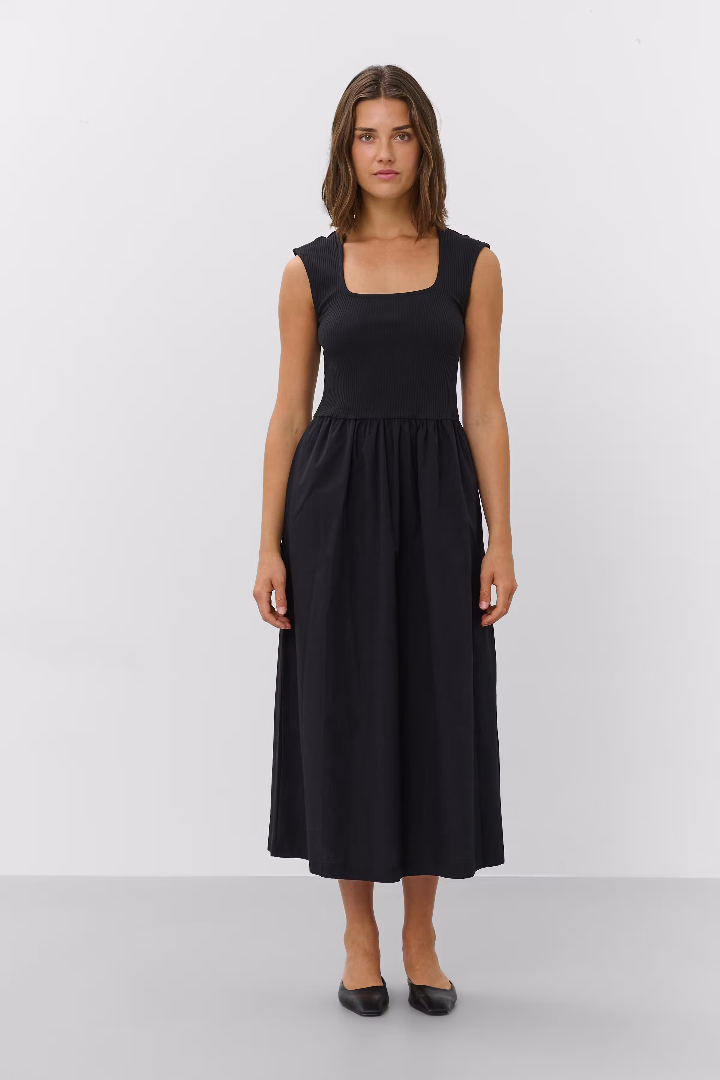 SLSimone Kleid LOOKBOOK FRONT 30407490-194008