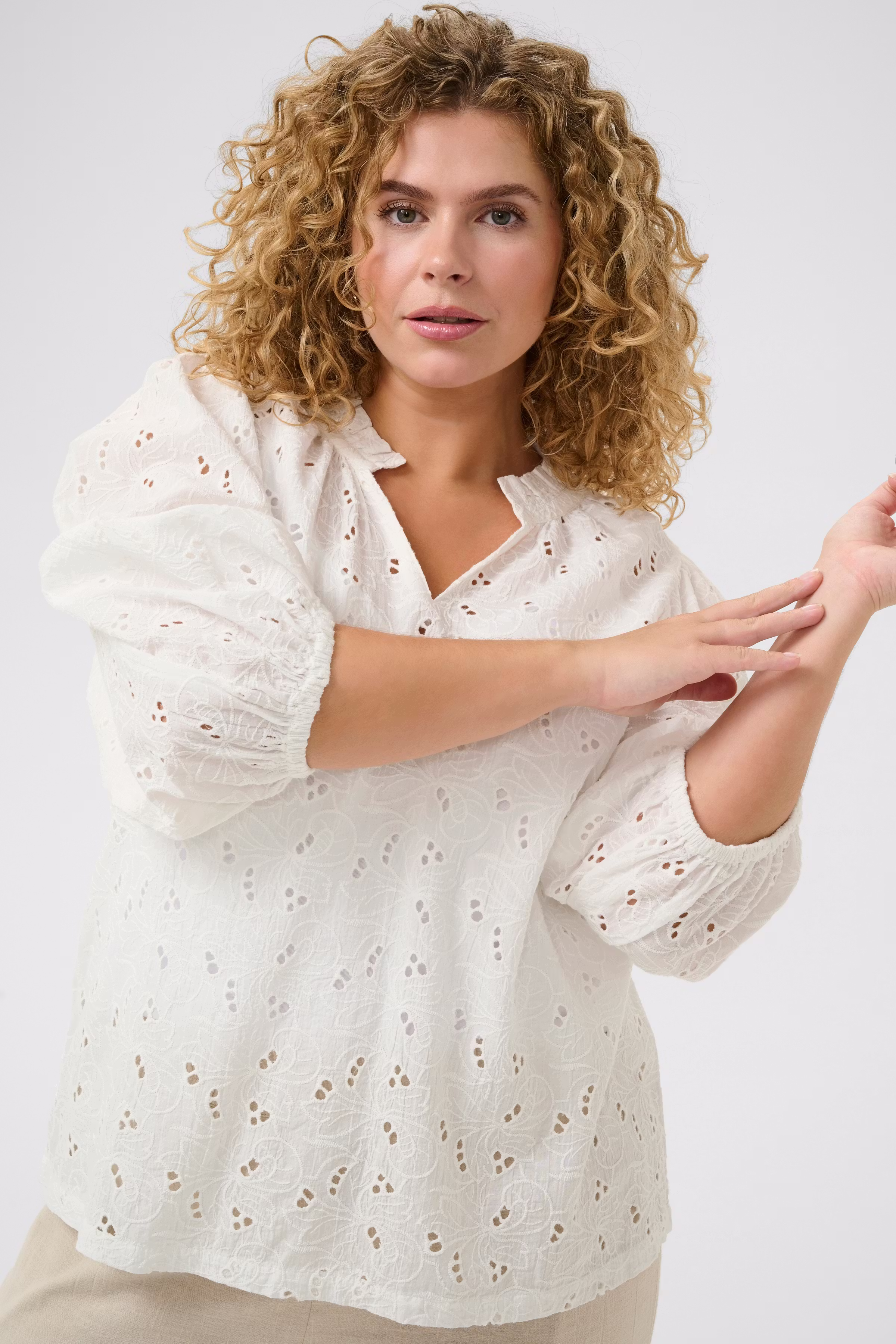 KCtenna Blouse LOOKBOOK DETAIL 10583239-110602