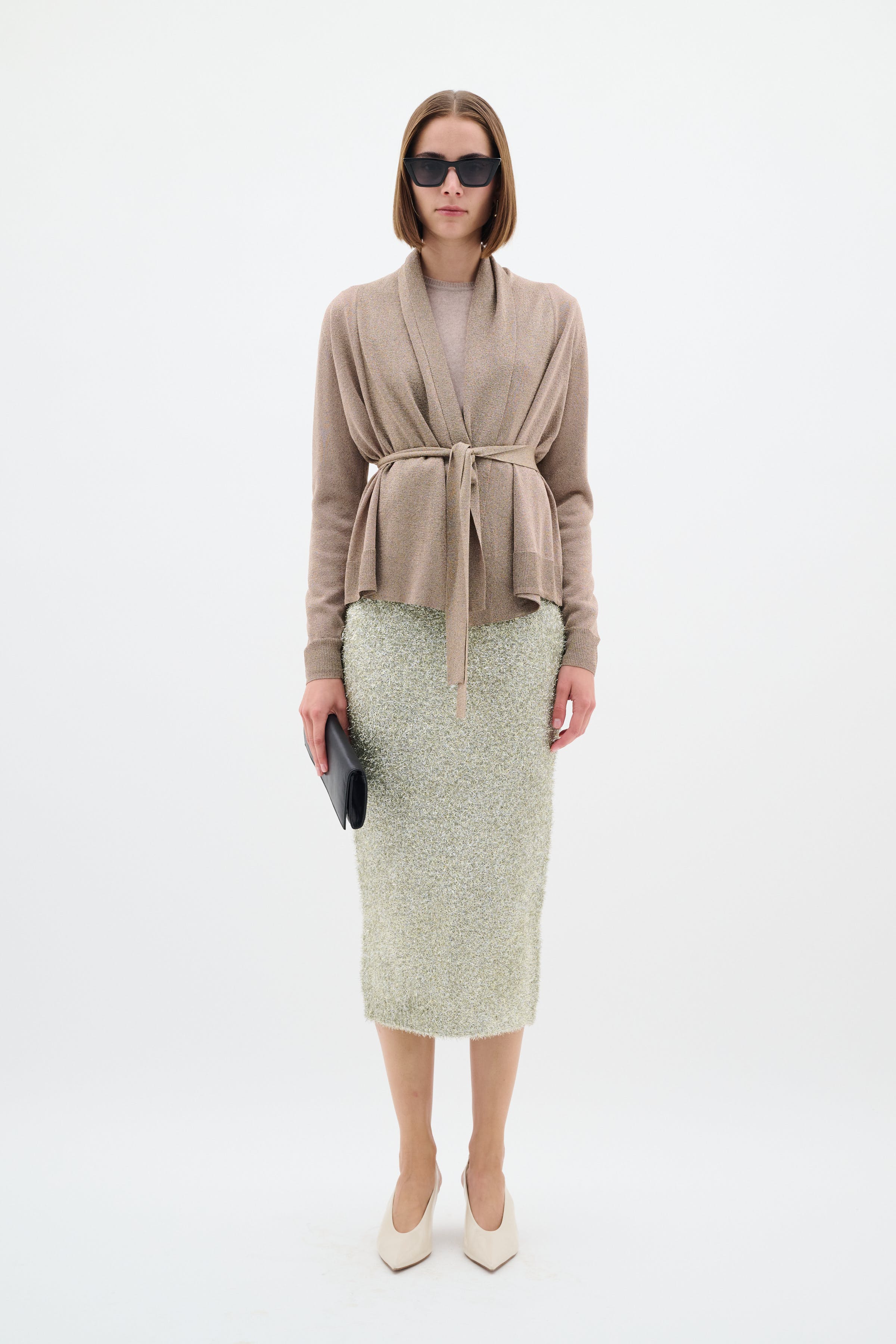 ThaniIW glitter Vest LOOKBOOK FRONT 30110084-300031